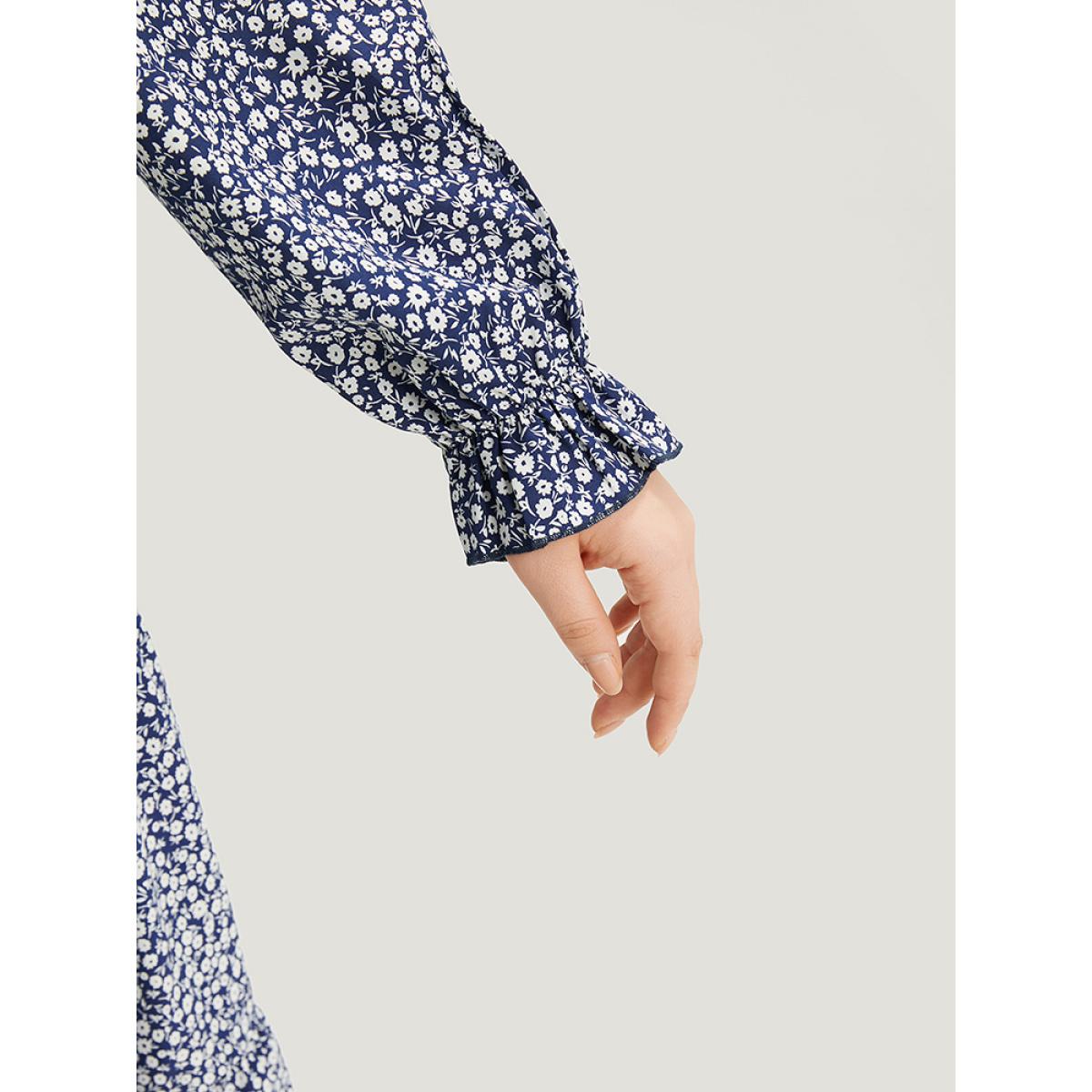 Plus Size Ditsy Floral Pocket Button Detail Split Hem Dress Indigo Women Elegant Elastic cuffs V-neck Long Sleeve Curvy Midi Dress BloomChic 18-20/2X Product Image
