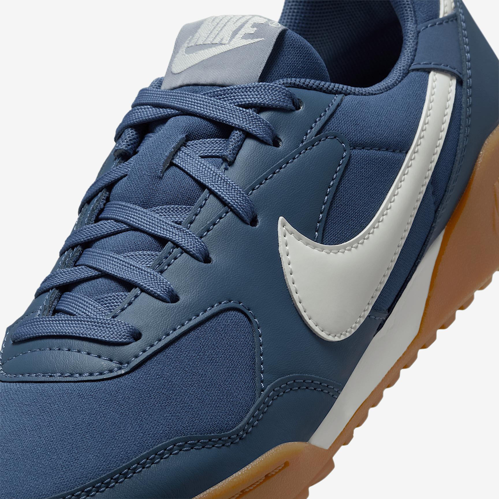 Nike Womens Terra Manta Shoes | HQ1940-400 Product Image