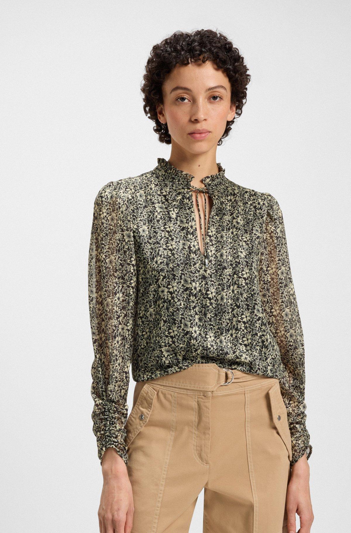 Relaxed-fit blouse in printed seersucker Product Image