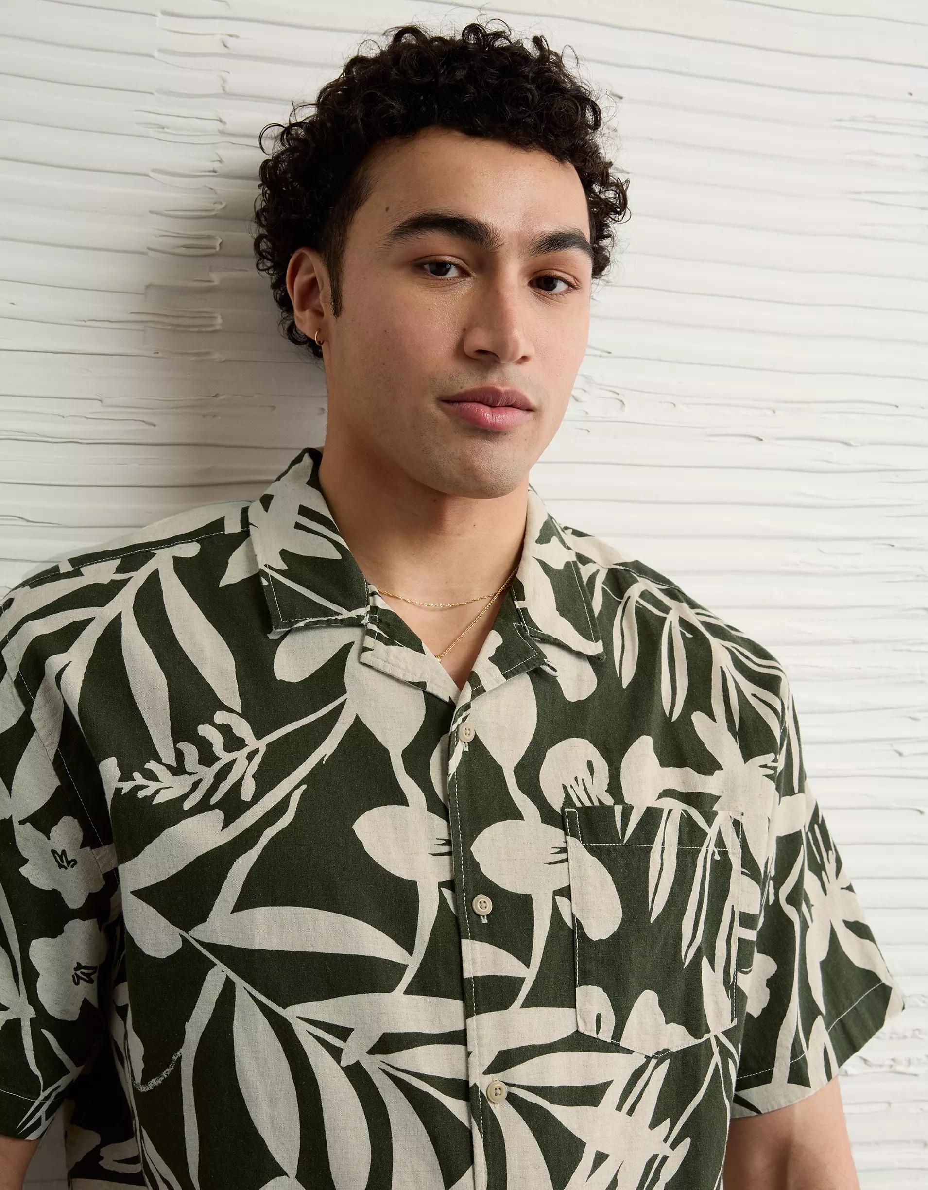 AE Poolside Floral Button-Up Shirt Product Image