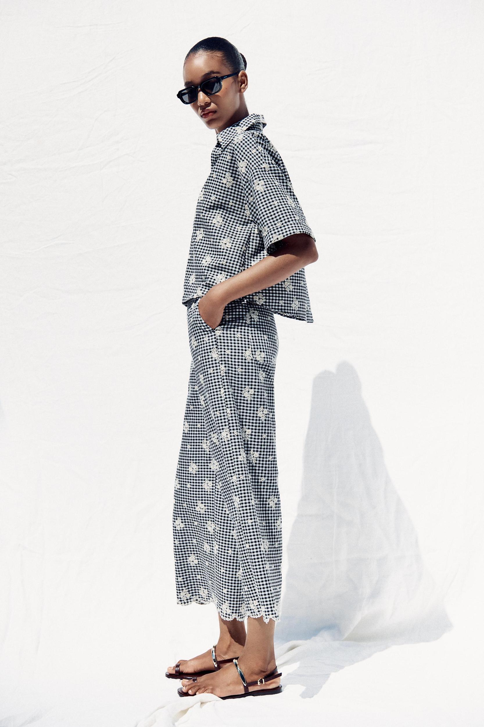 GINGHAM CULOTTES WITH EMBROIDERY Product Image