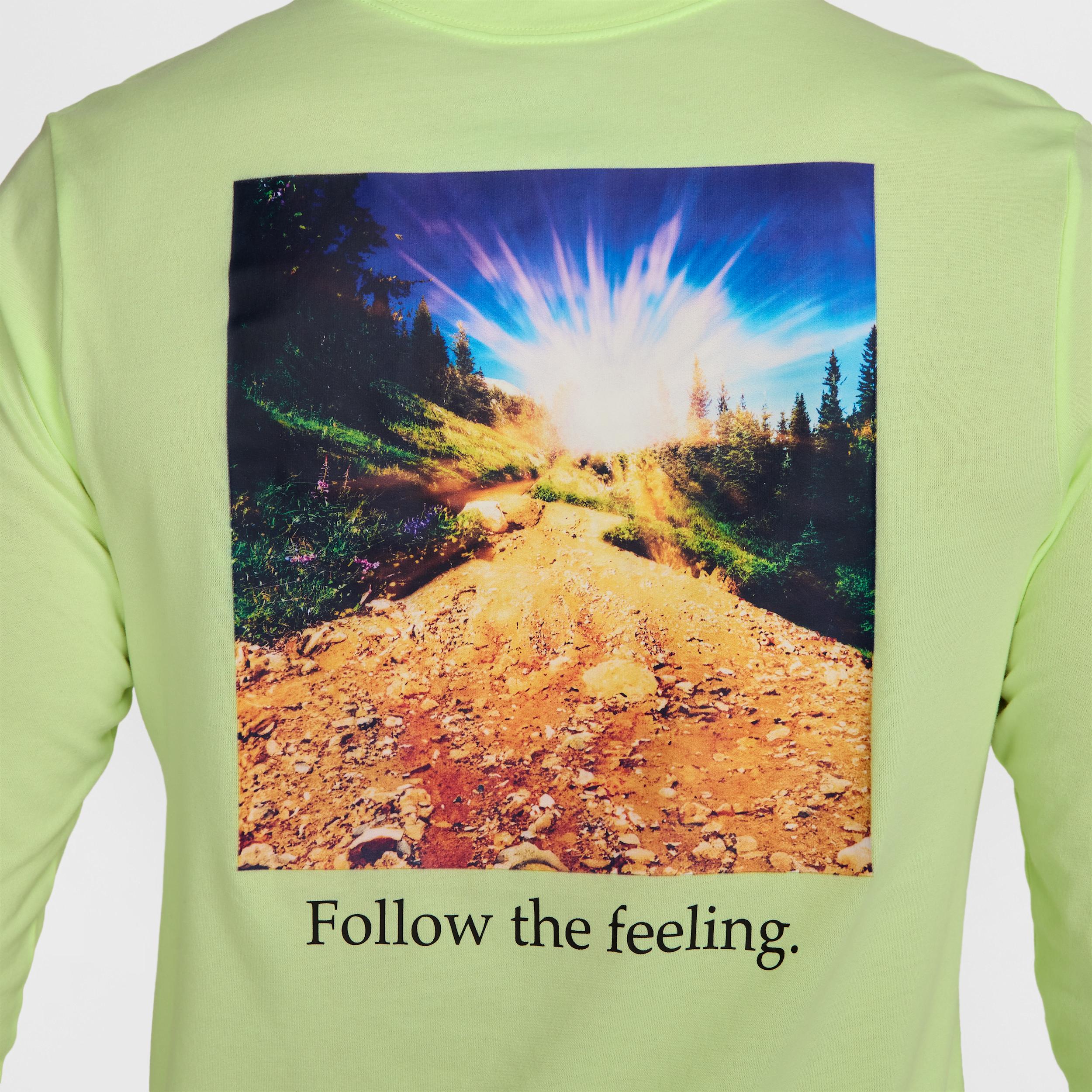 Nike Trail Men's Dri-FIT Long-Sleeve Running T-Shirt Product Image