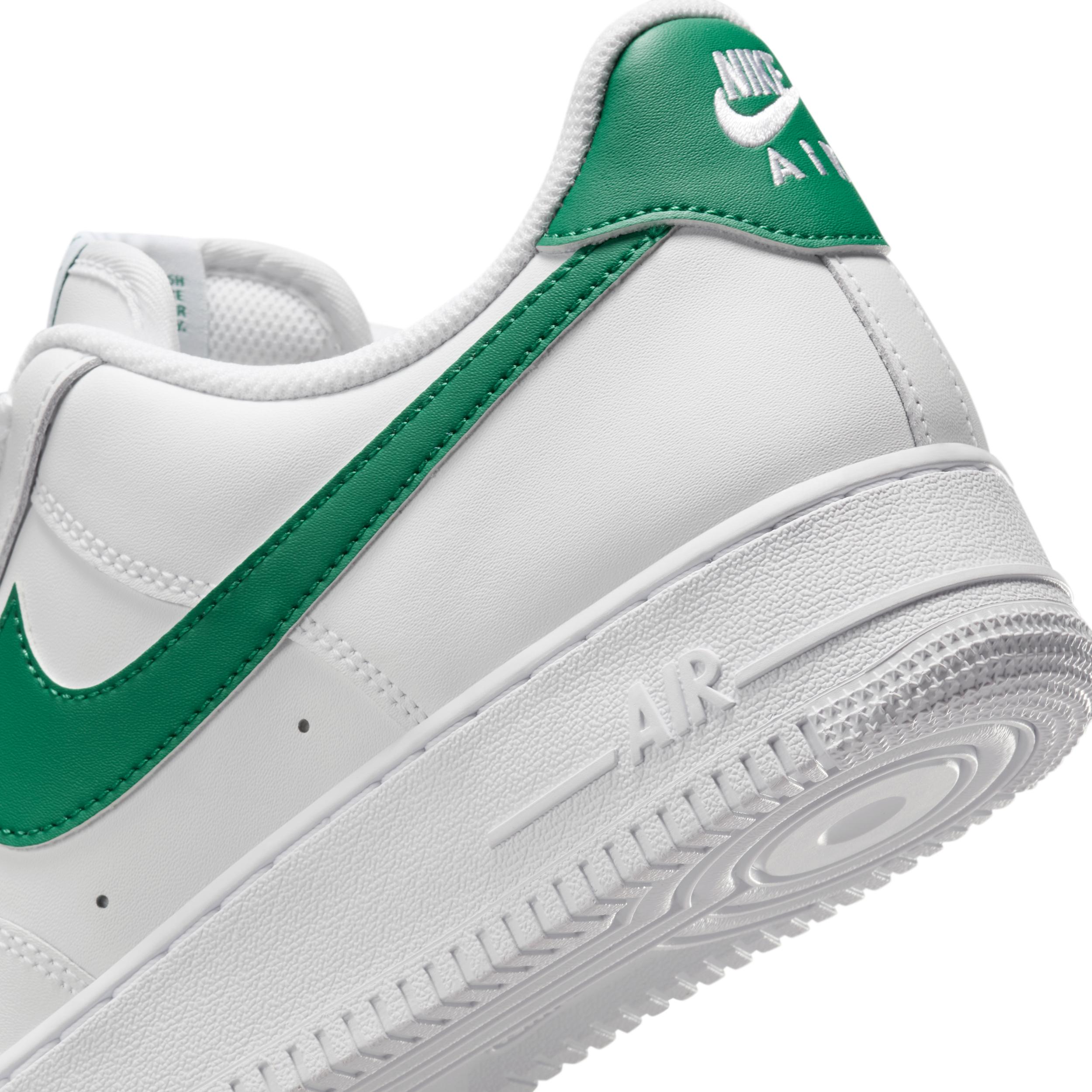 Nike Men's Air Force 1 '07 Shoes Product Image