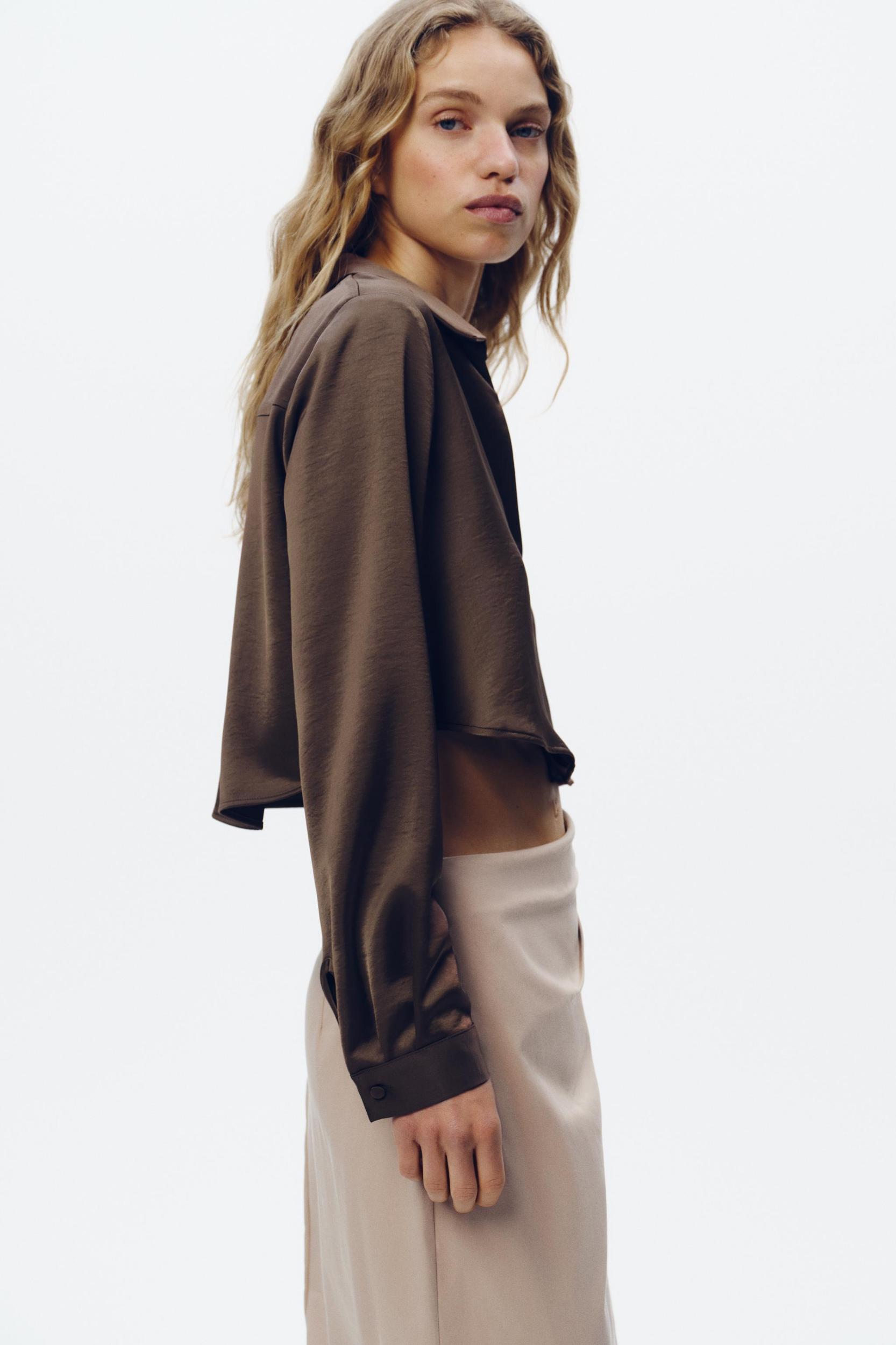 SATIN EFFECT CROPPED SHIRT Product Image