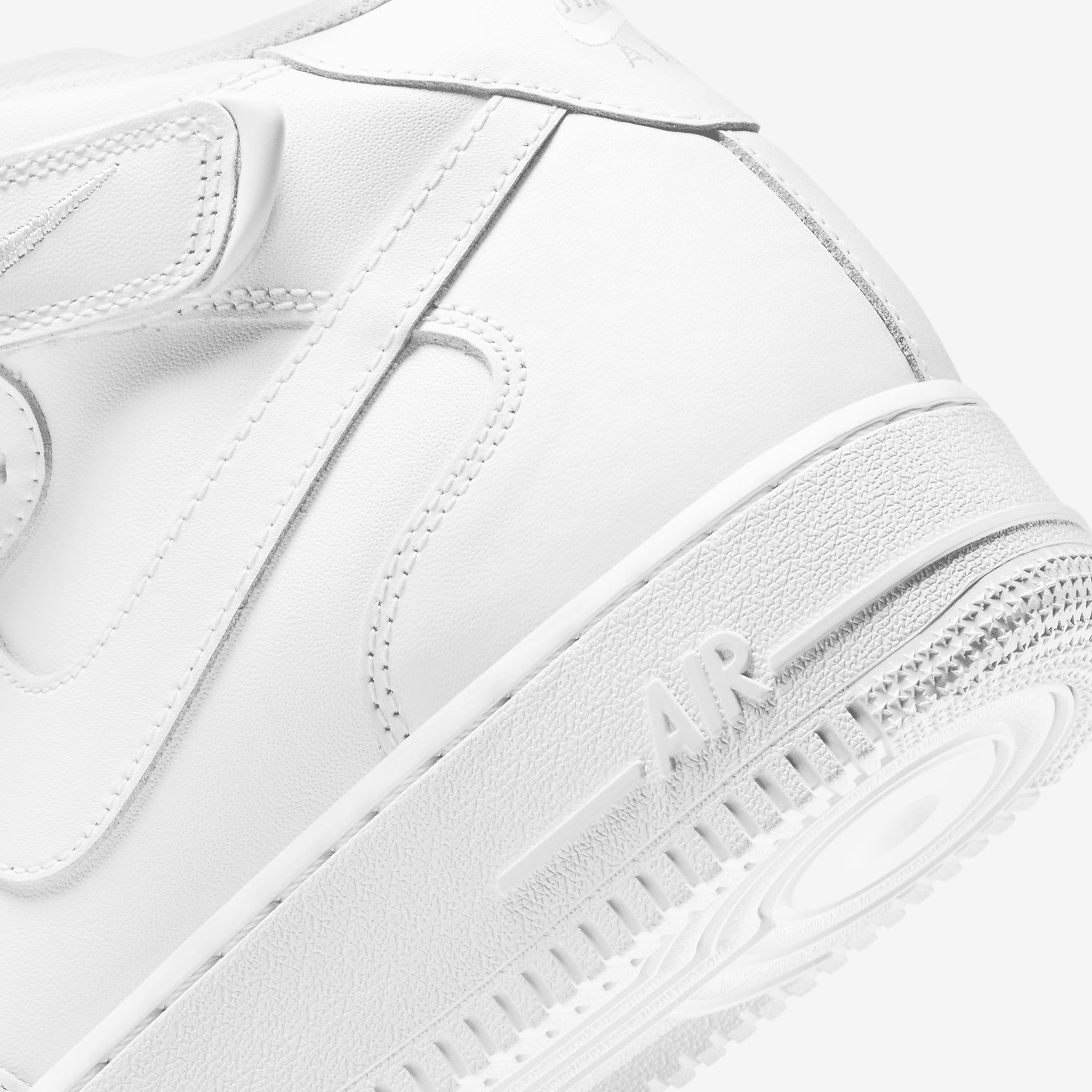 Nike Mens Air Force 1 Mid 07 Shoes | CW2289-111 Product Image