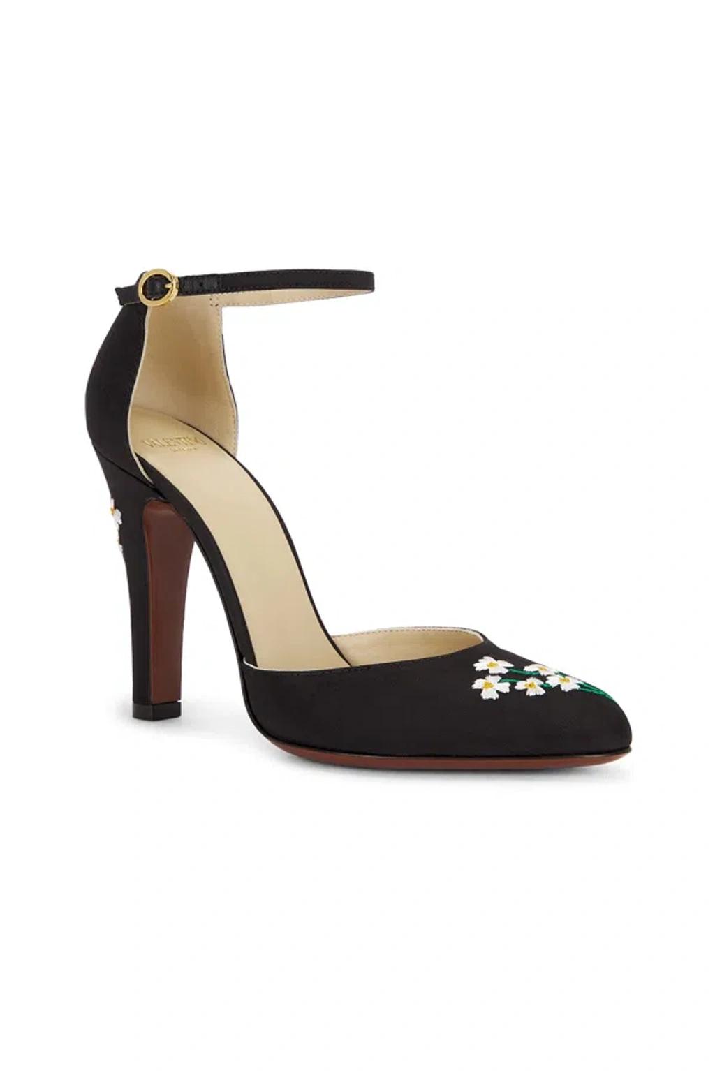 VALENTINO GARAVANI Black Fabric Hi Dolly Pumps Product Image