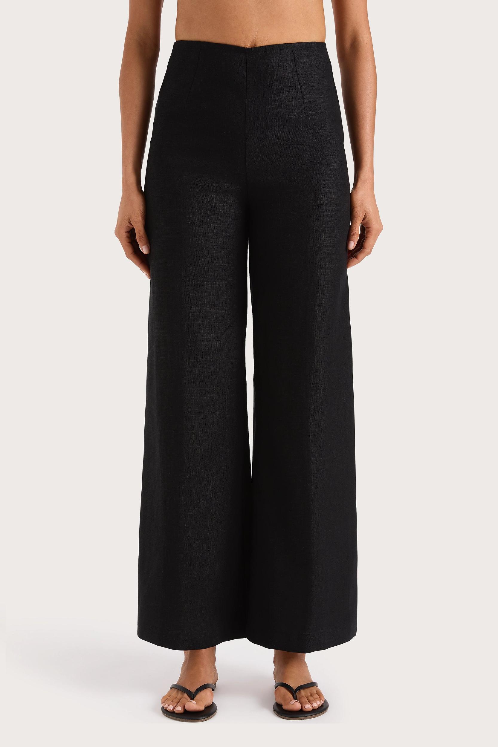 Audrey Vest Black Product Image