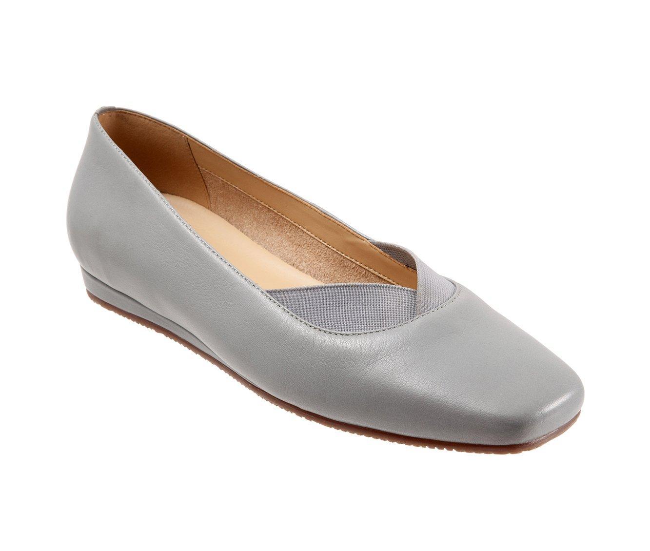 Women's Softwalk Vianna Flats Product Image