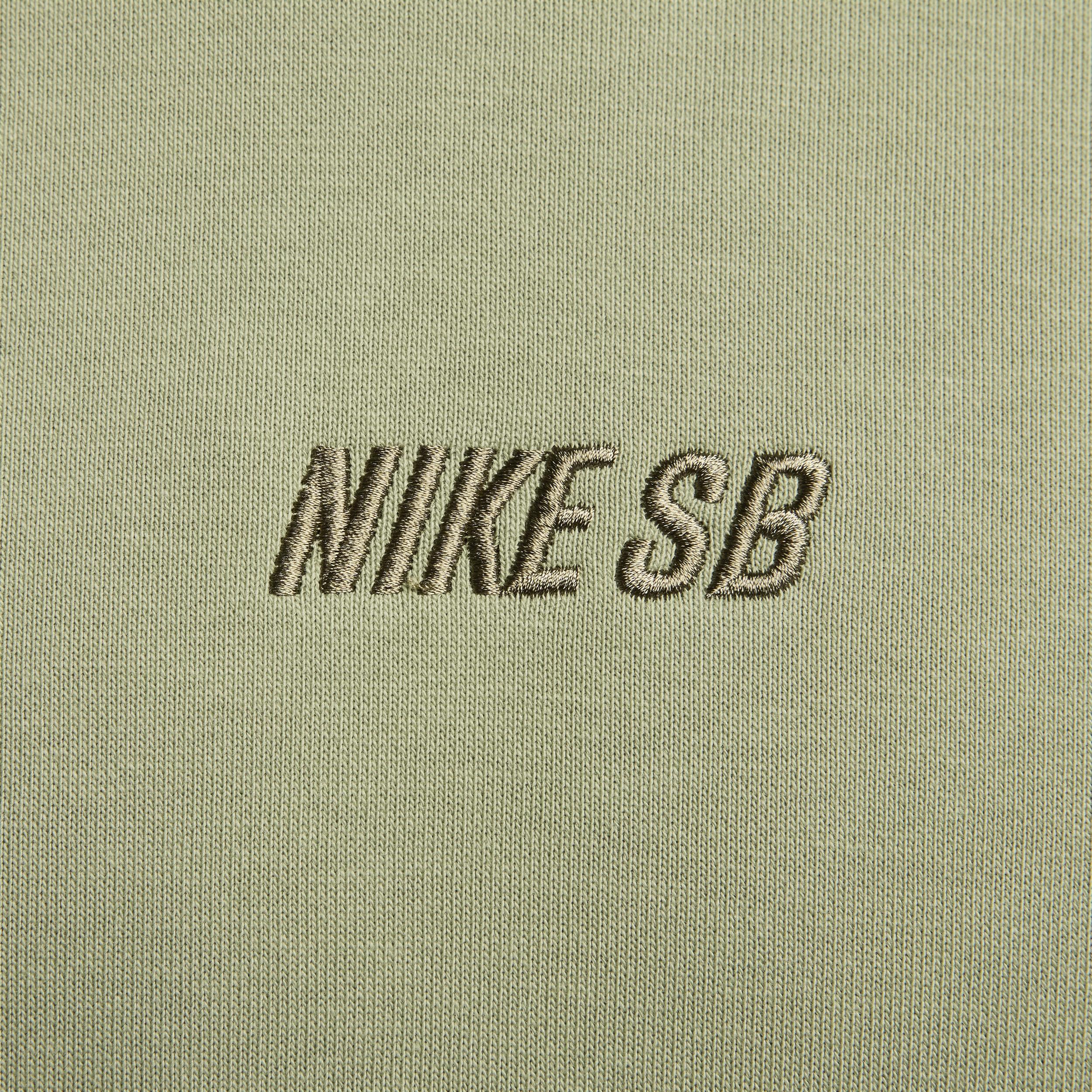 Nike SB Fleece Pullover Skate Hoodie Product Image