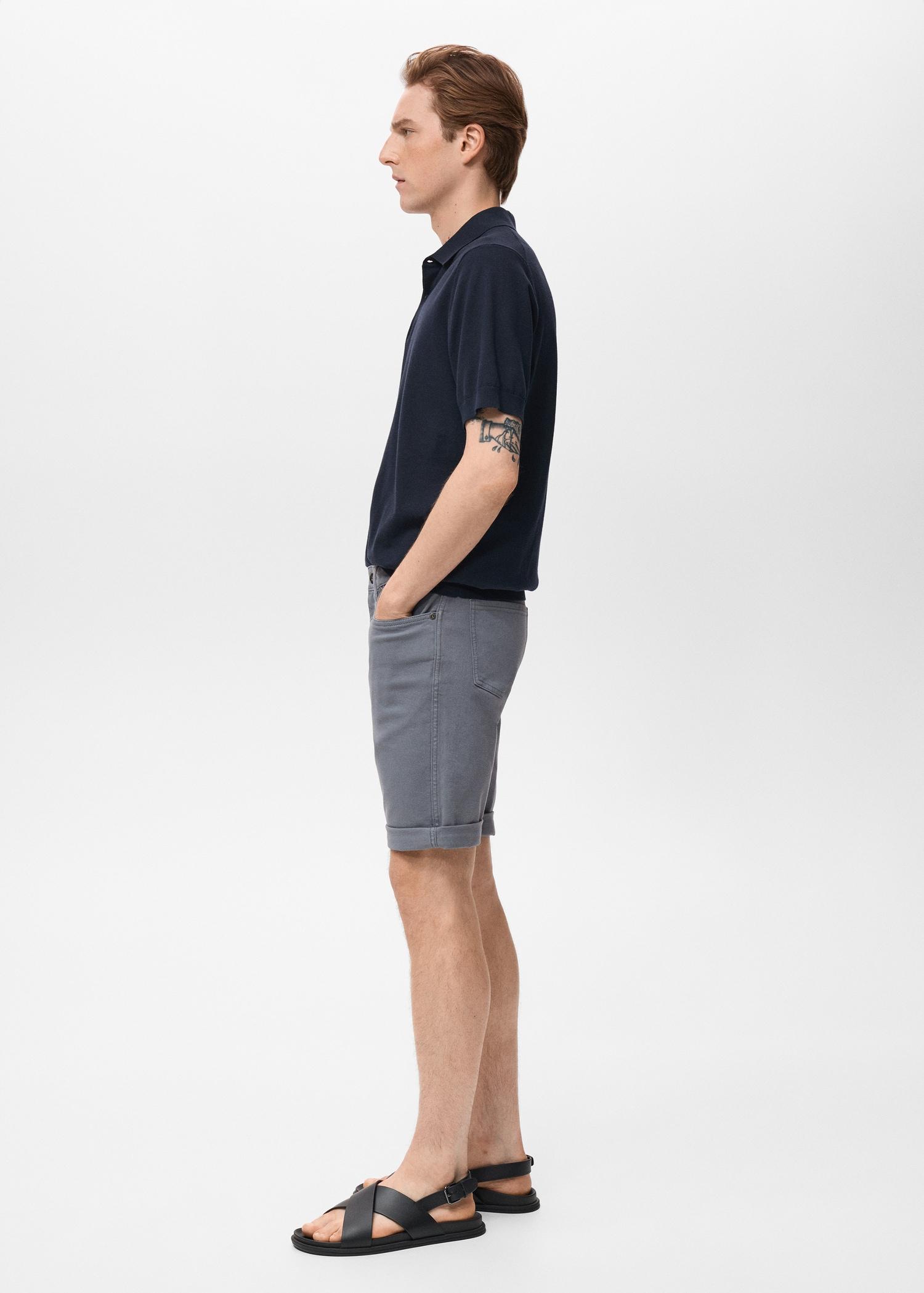 Slim-fit denim bermuda shorts - Men | MANGO USA Product Image