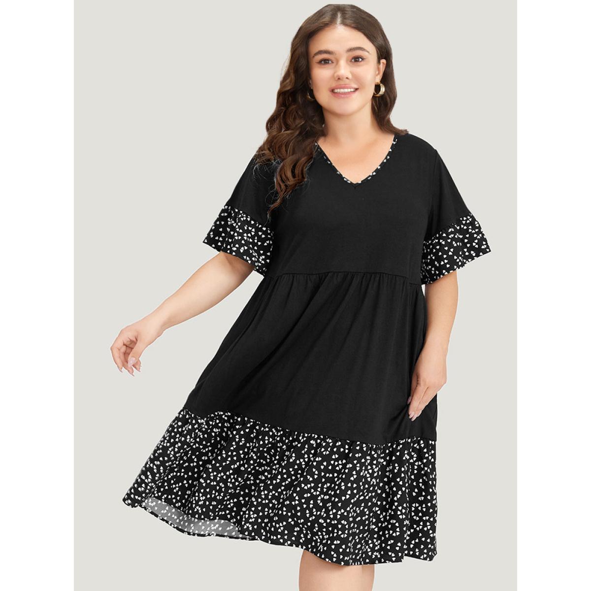 Plus Size Supersoft Essentials Heart Print Patchwork Flutter Trim Dress Black Women Casual Gathered V-neck Short sleeve Curvy Midi Dress BloomChic 28/5X Product Image