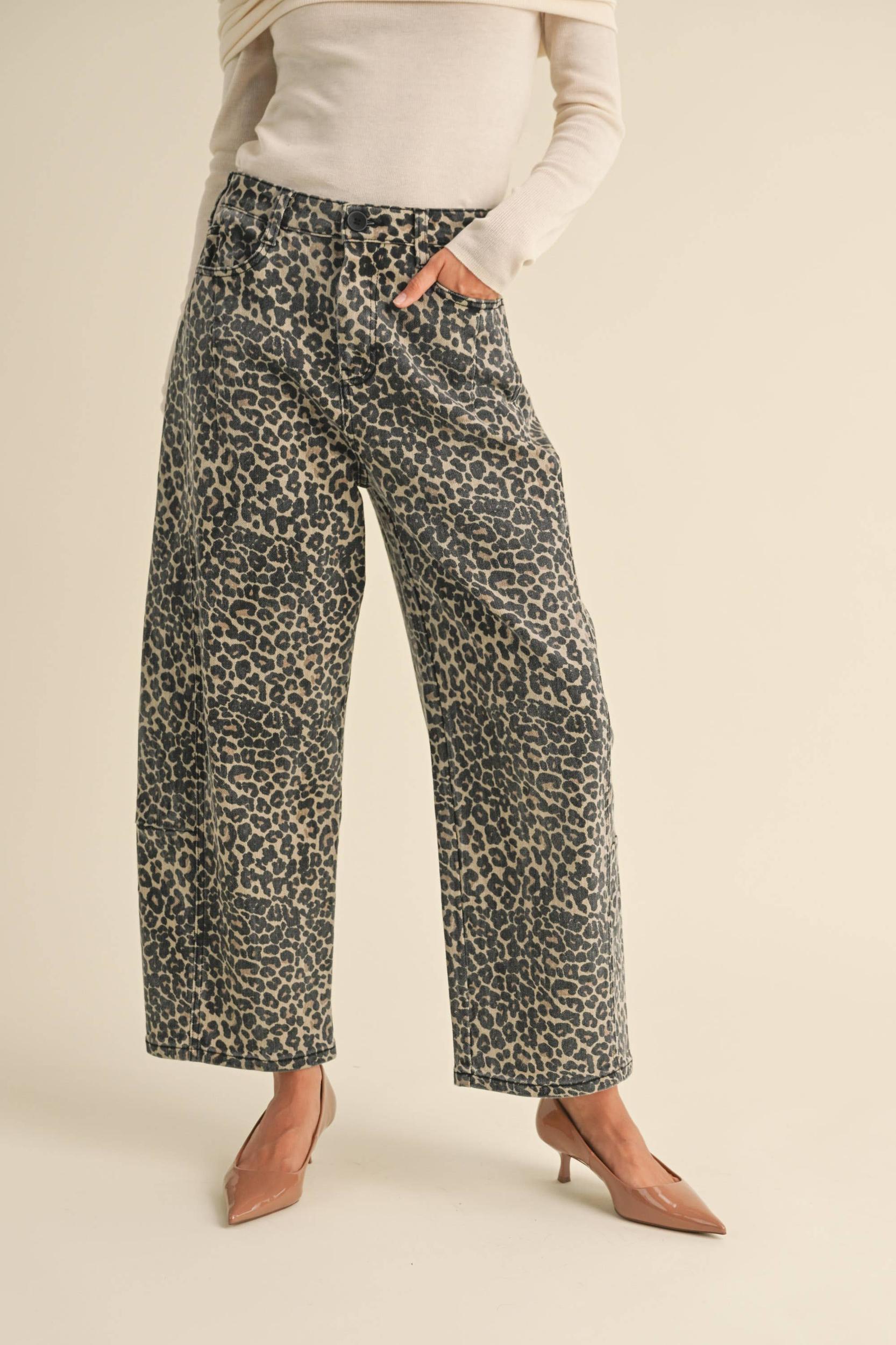 MIOU MUSE LEOPARD PRINT BARREL PANTS Product Image