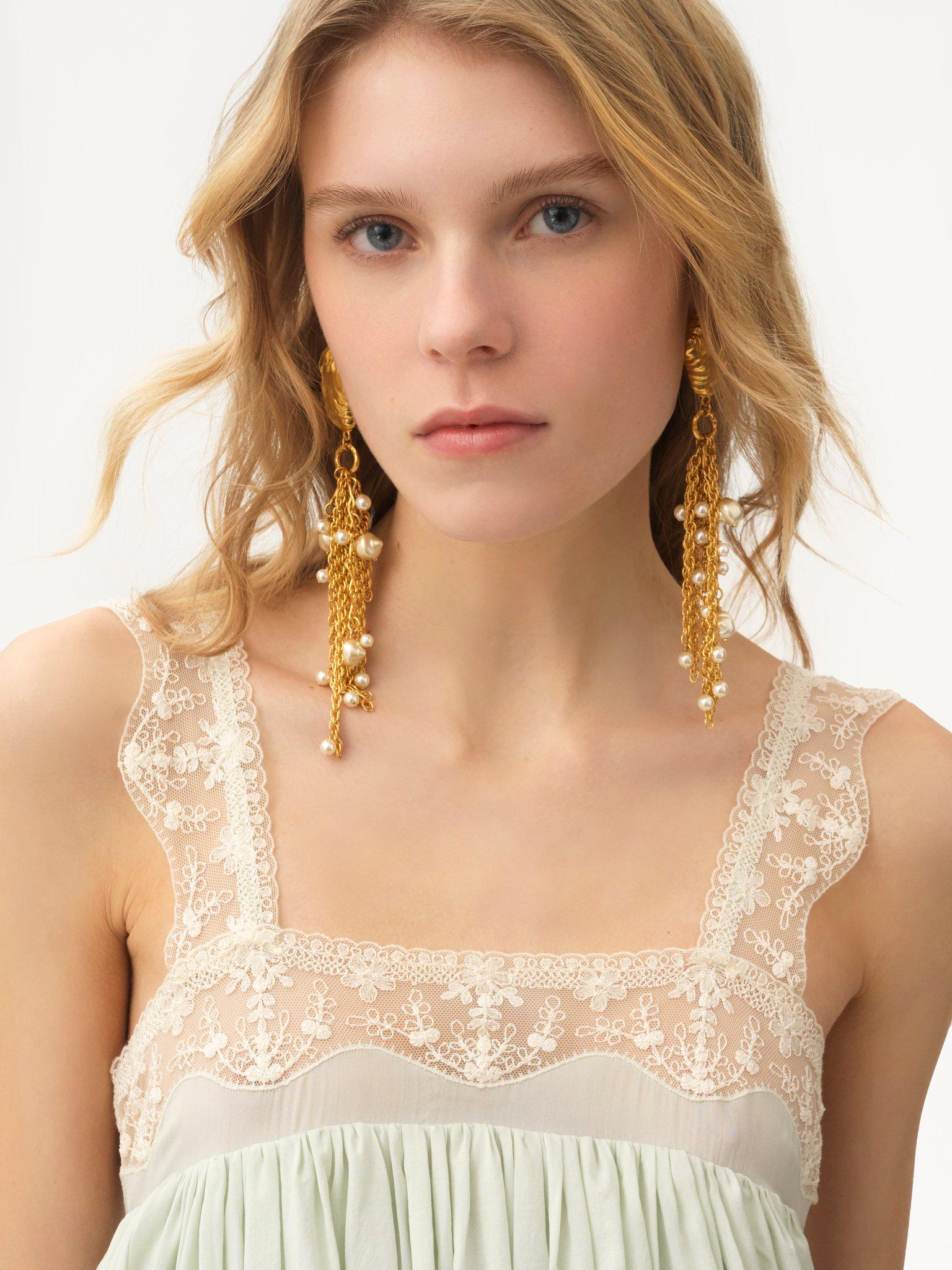 The Chloé Shells earrings Product Image