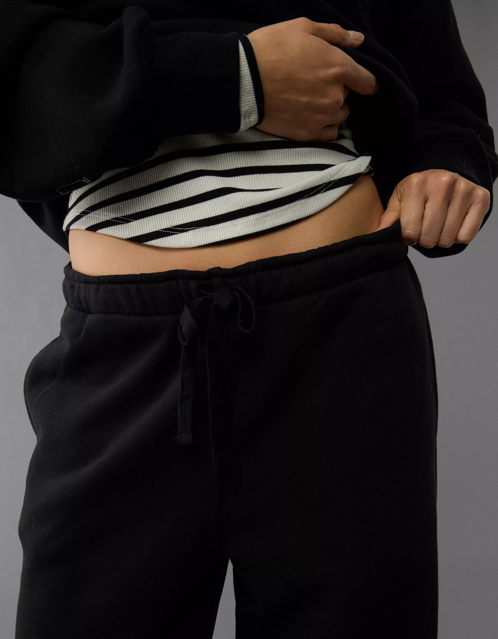 AE Everyday Luxe Jogger Product Image