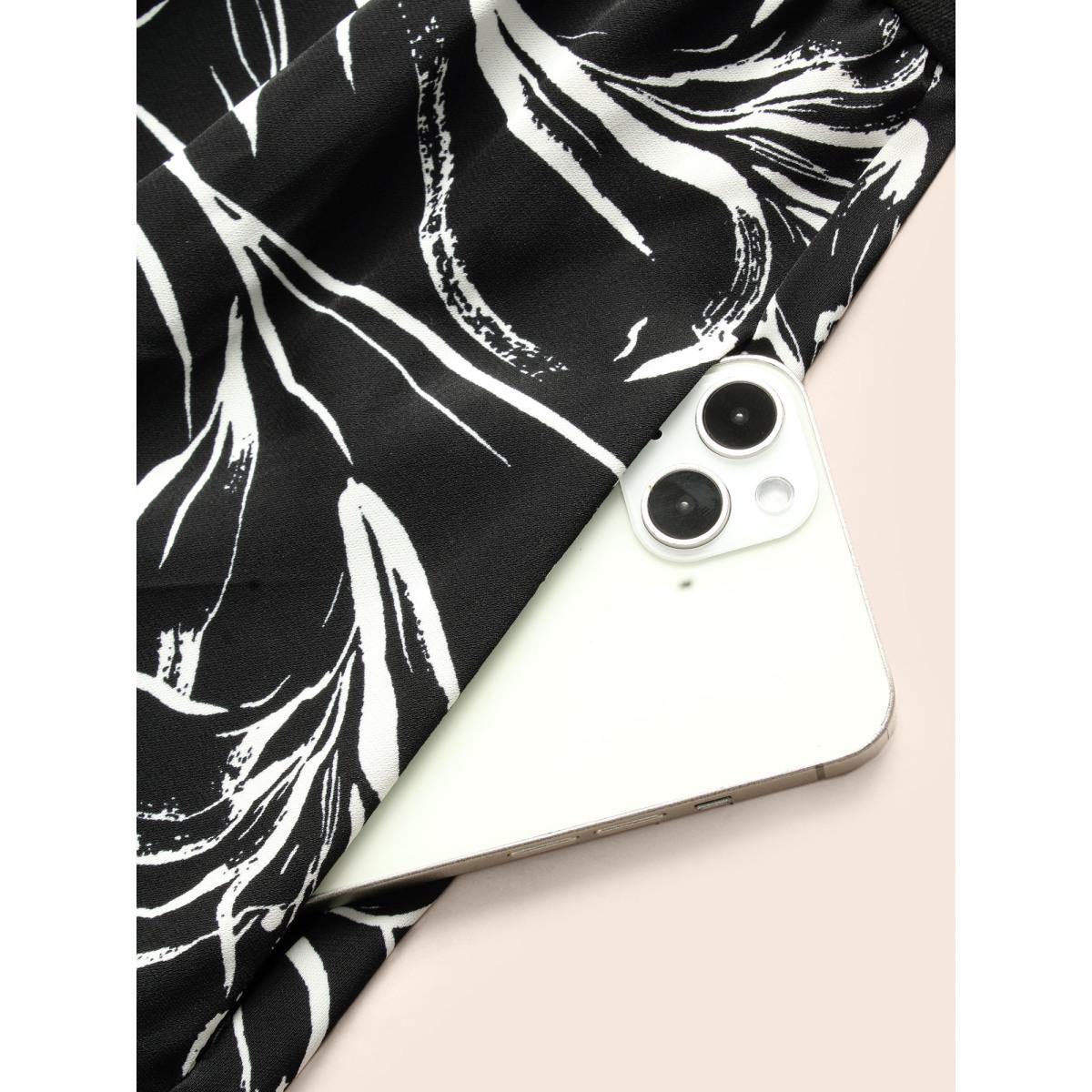 Plus Size Floral Square Neck Patchwork Button Detail Dress Black Women At the Office Patchwork Square Neck Half Sleeve Curvy BloomChic 14-16/1X Product Image