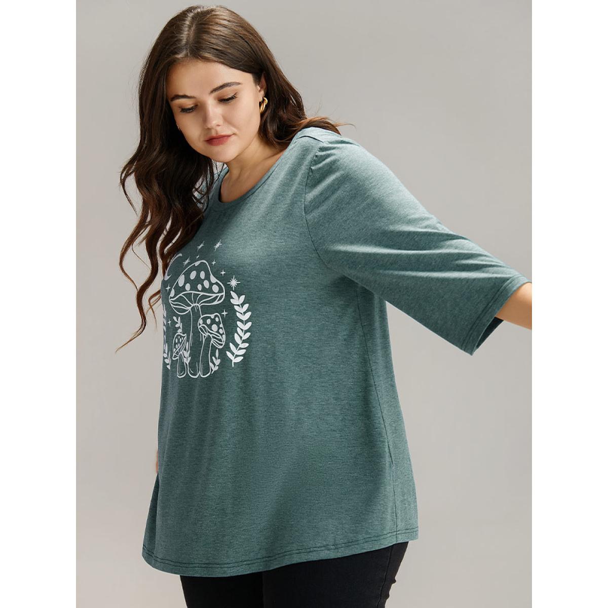 Plus Size Mushroom Print Round Neck T-shirt DarkGreen Women Casual Printed Natural Flowers Everyday T-shirts BloomChic 28/5X Product Image