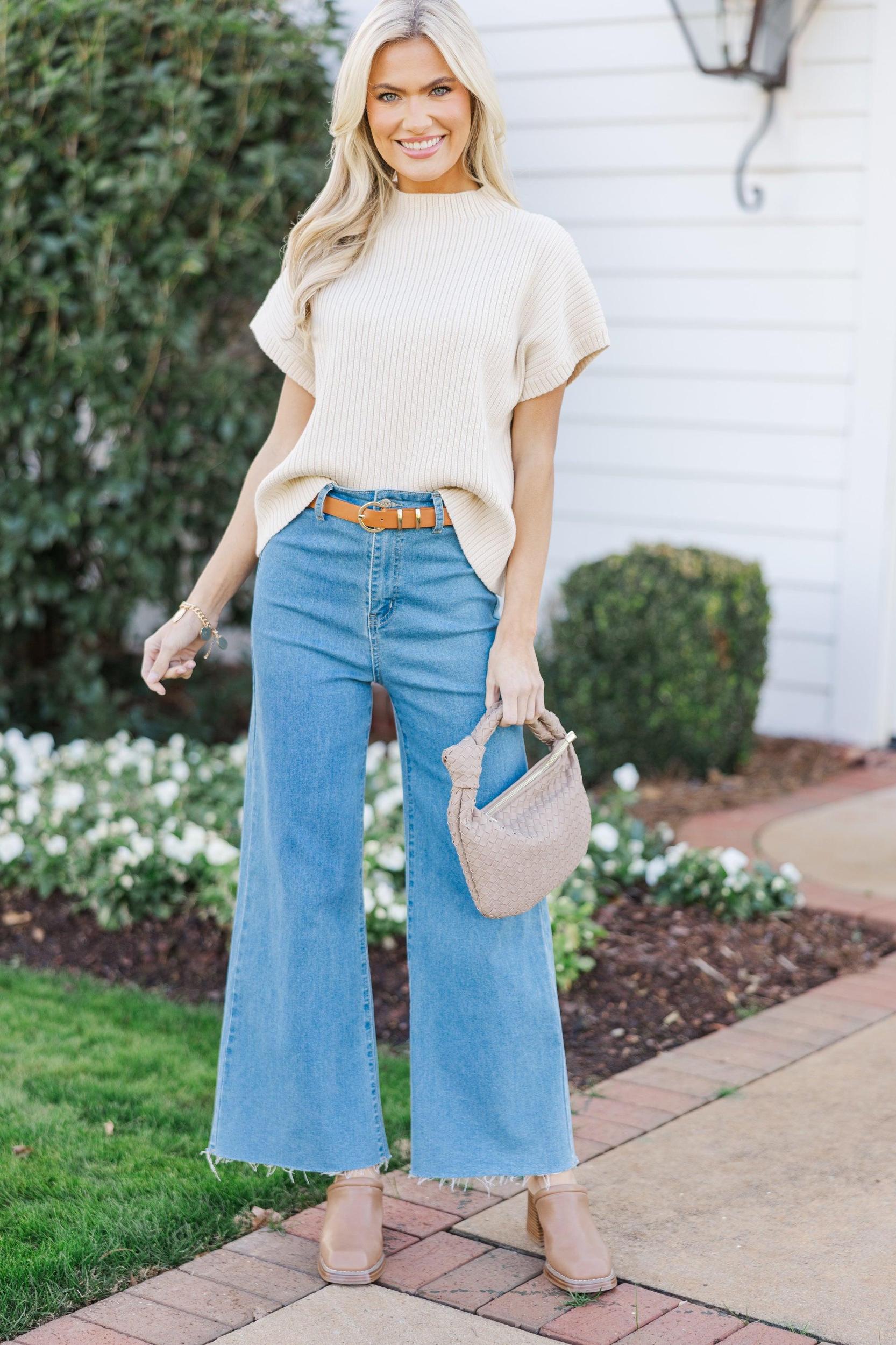 In Your Mind Cream White Short Sleeve Sweater Female Product Image