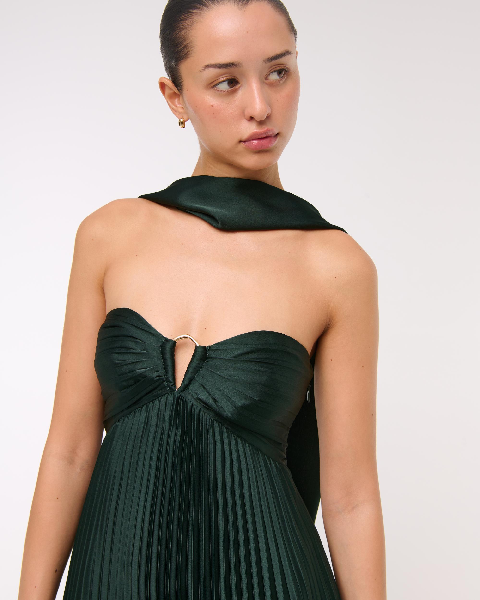 The A&F Giselle Babydoll Maxi Dress Product Image