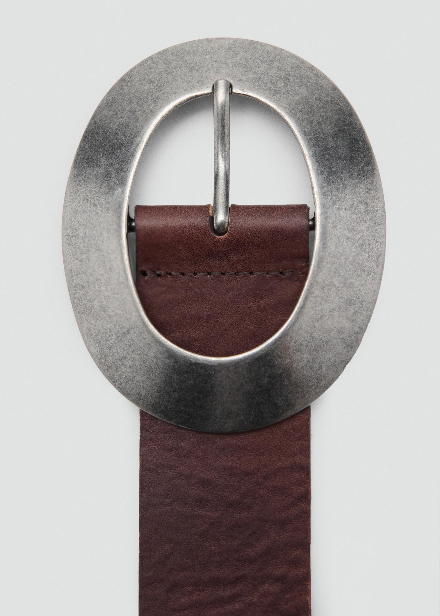 Rounded buckle leather belt - Women | MANGO USA Product Image