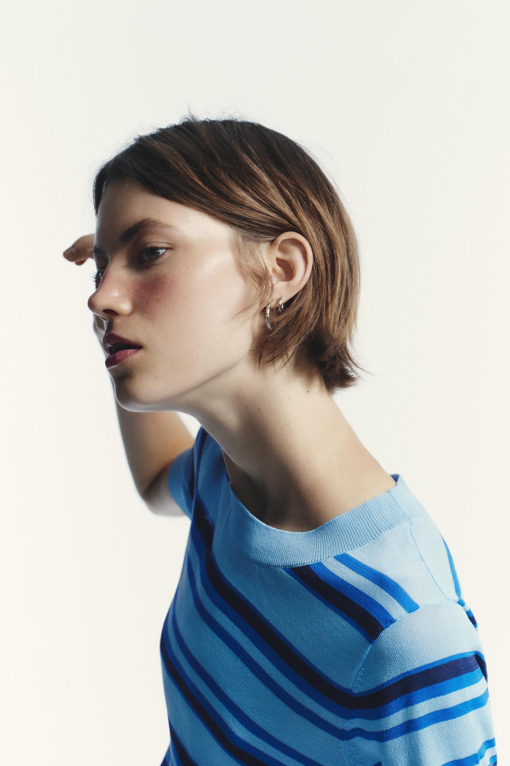 STRIPED KNIT TOP Product Image