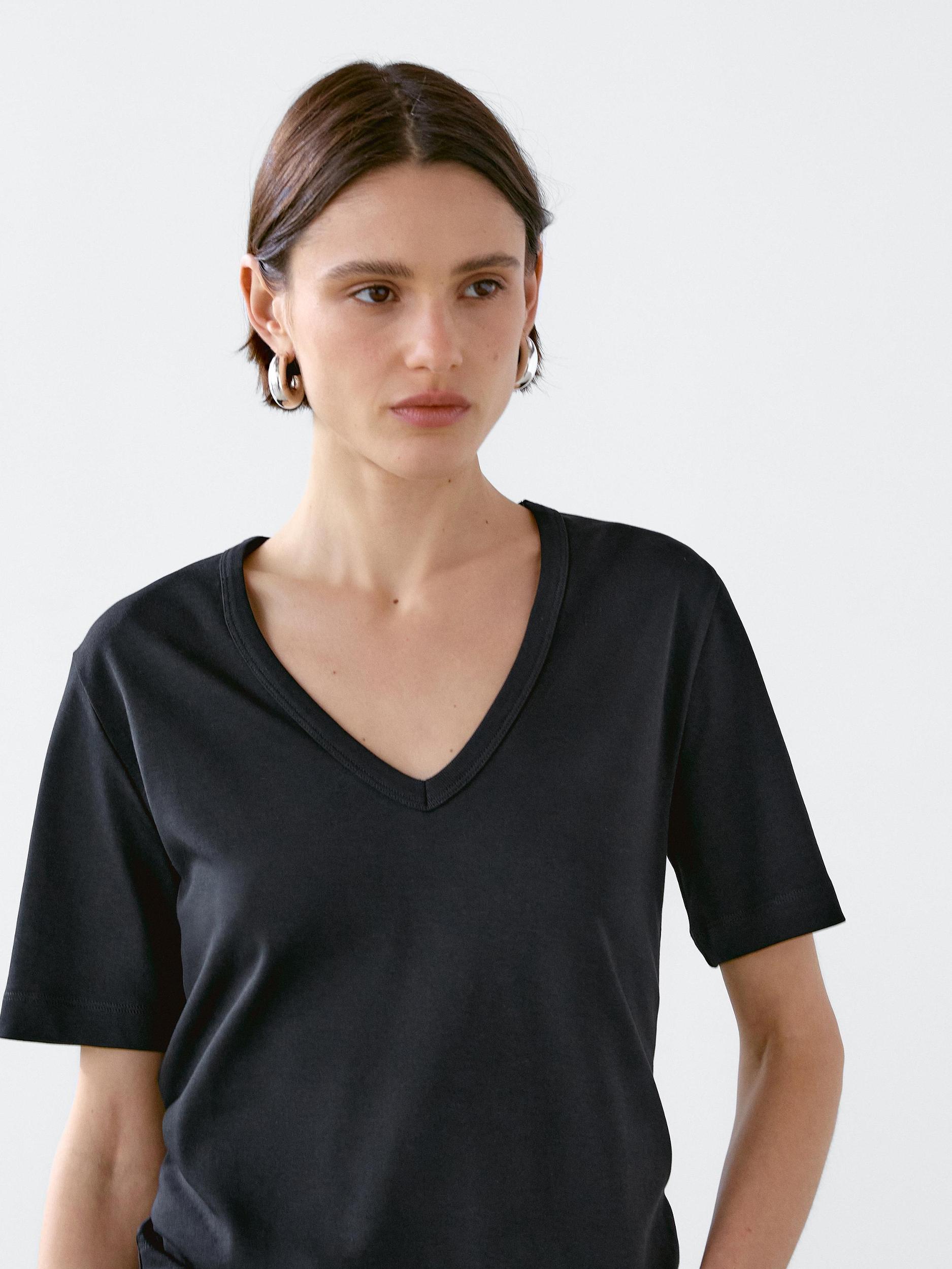 100% cotton short sleeve T-shirt Product Image