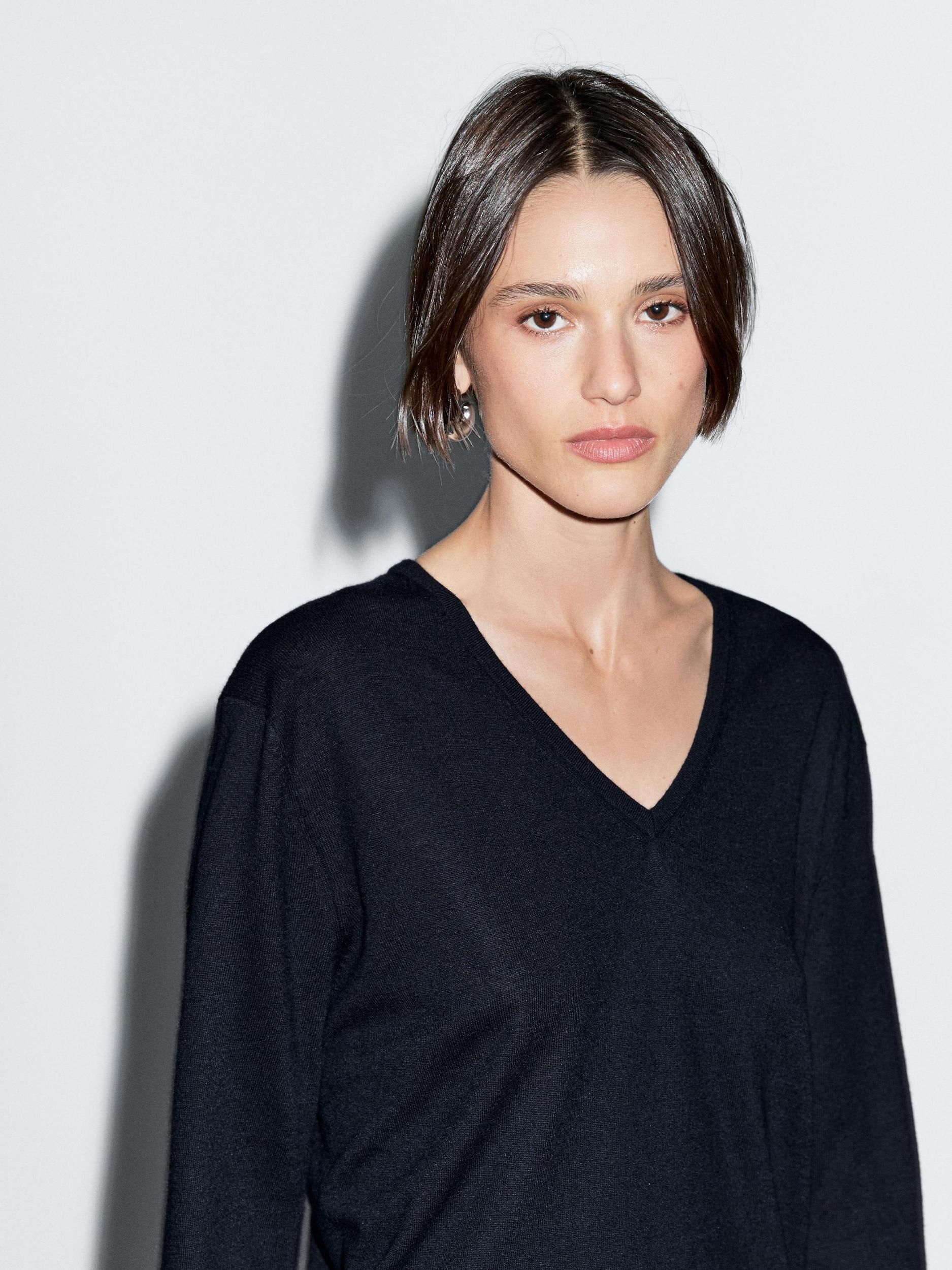 Wool blend V-neck knit sweater Product Image