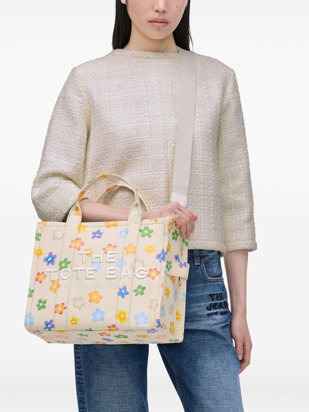 The Wild Daisy Medium Tote Bag Product Image