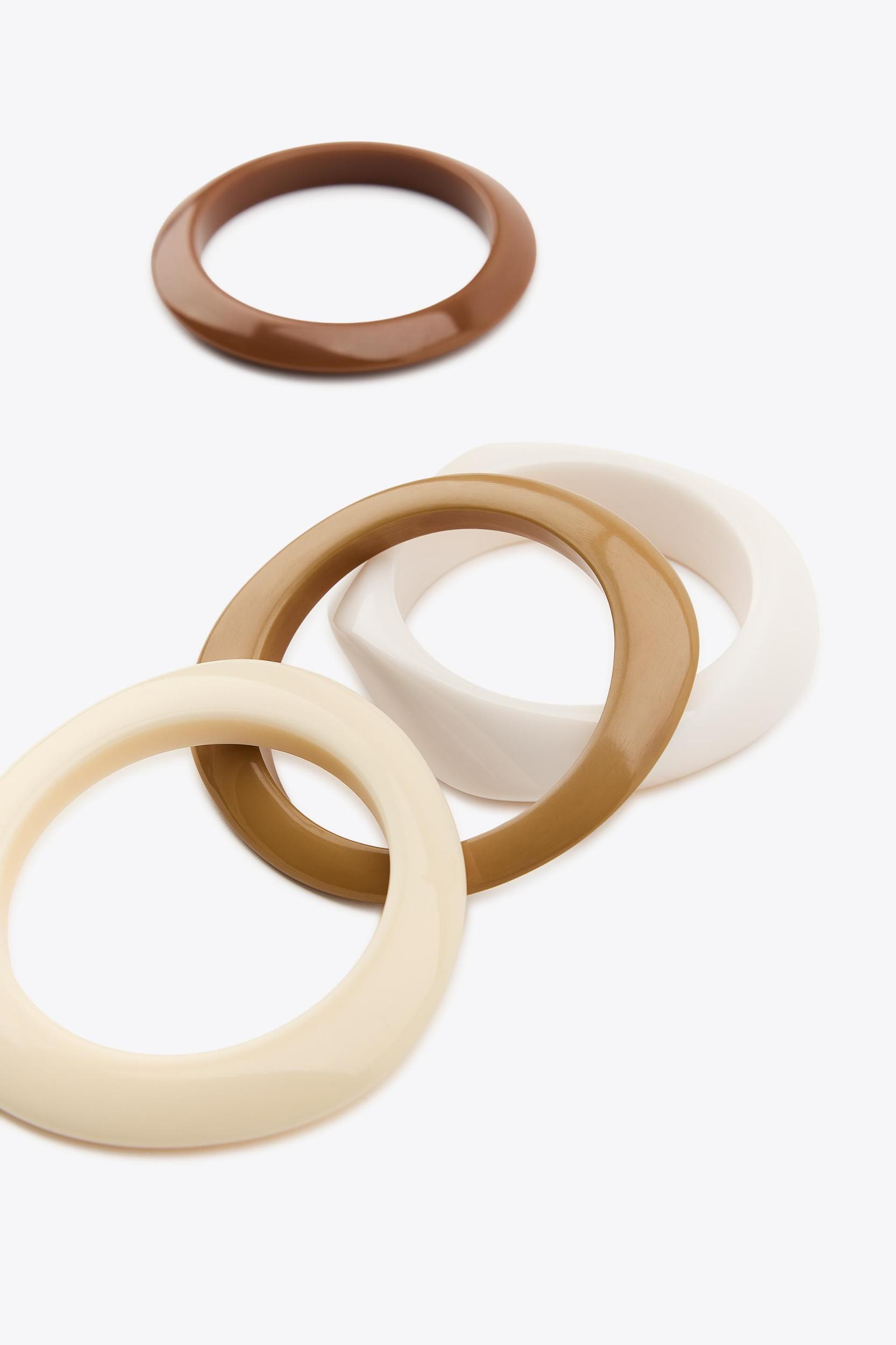 4-PACK OF RESIN BRACELETS Product Image