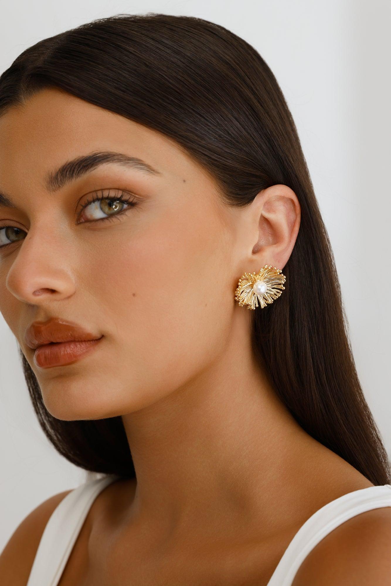 Fresh Jasmine Earrings Gold Product Image