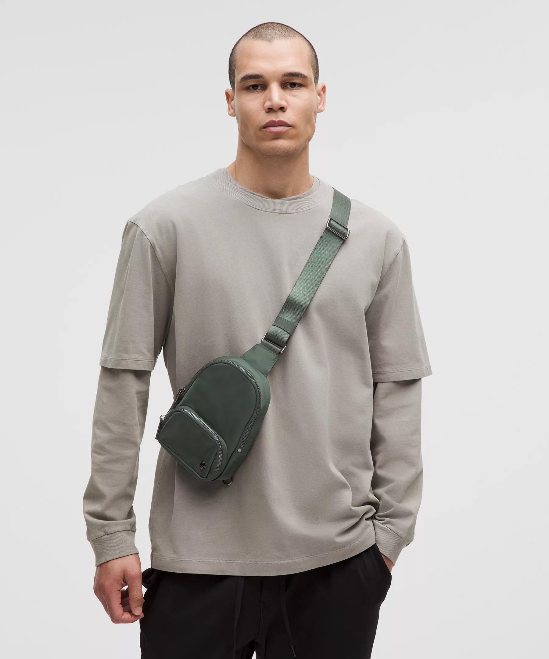 Everywhere Sling Bag Small 2L Product Image