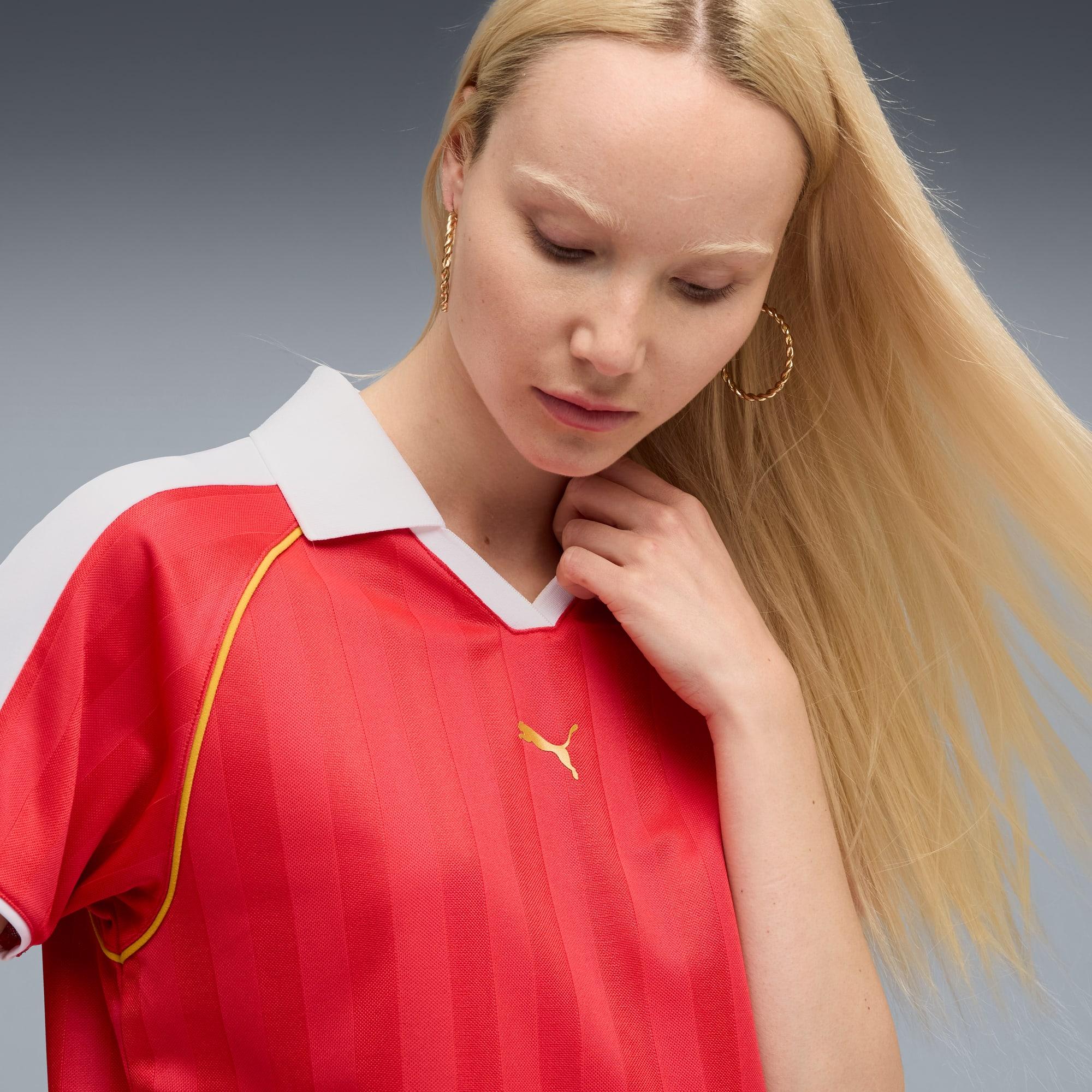T7 Relaxed Soccer Jersey Women Product Image