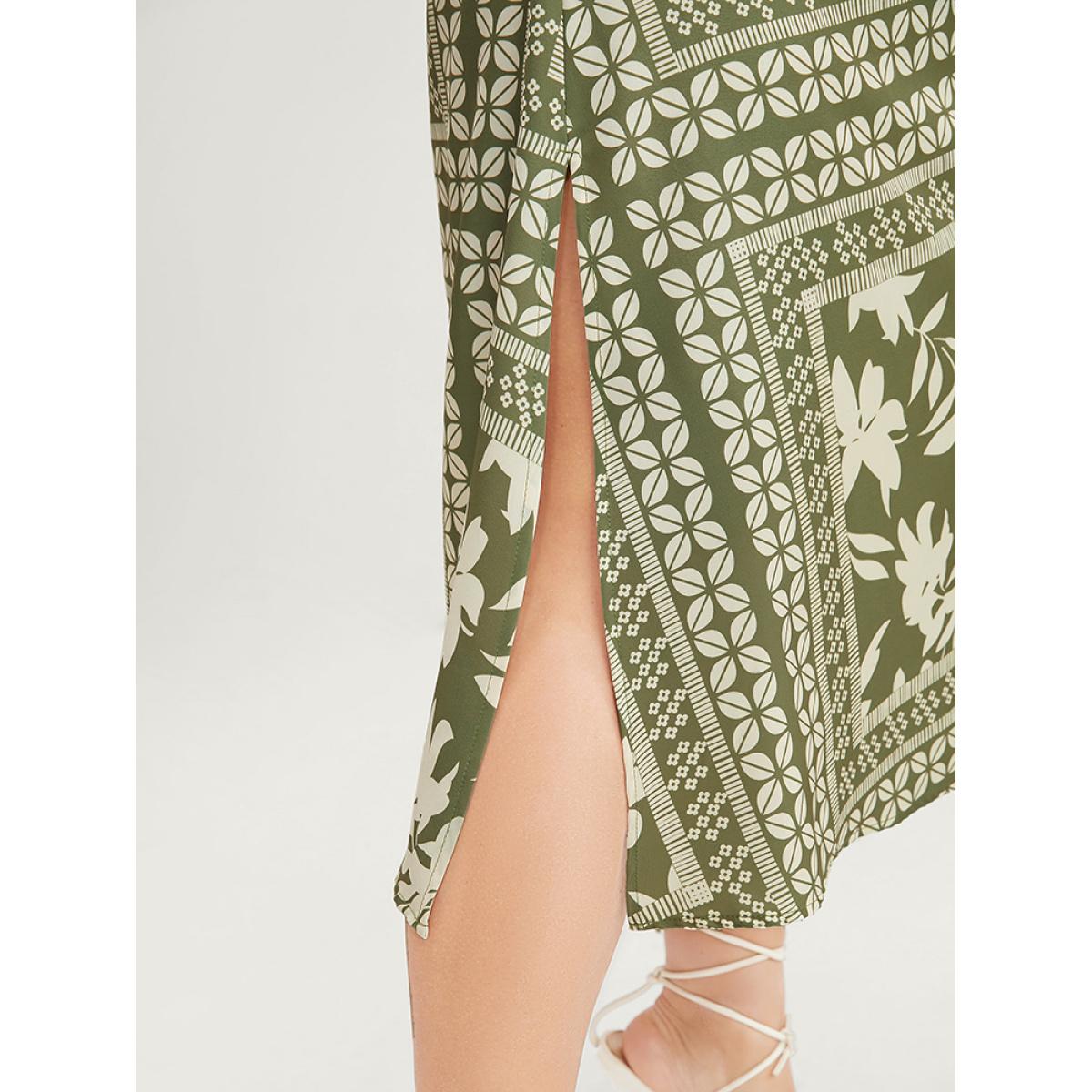 Plus Size Floral Print Ruffles V Neck Shirred Pocket Split Hem Dress Mint Women Vacation Pocket V-neck Short sleeve Curvy Midi Dress BloomChic 18-20/2X Product Image