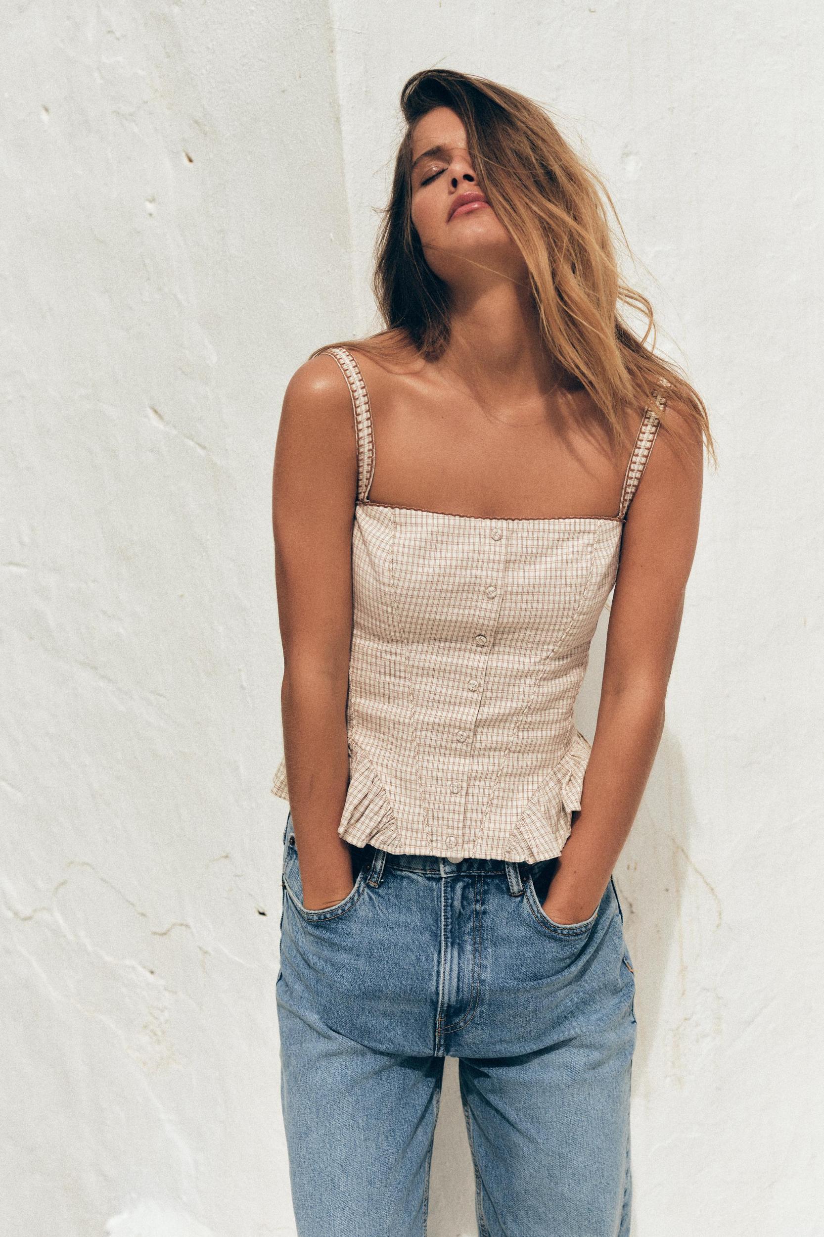 RUFFLED PLAID TOP Product Image