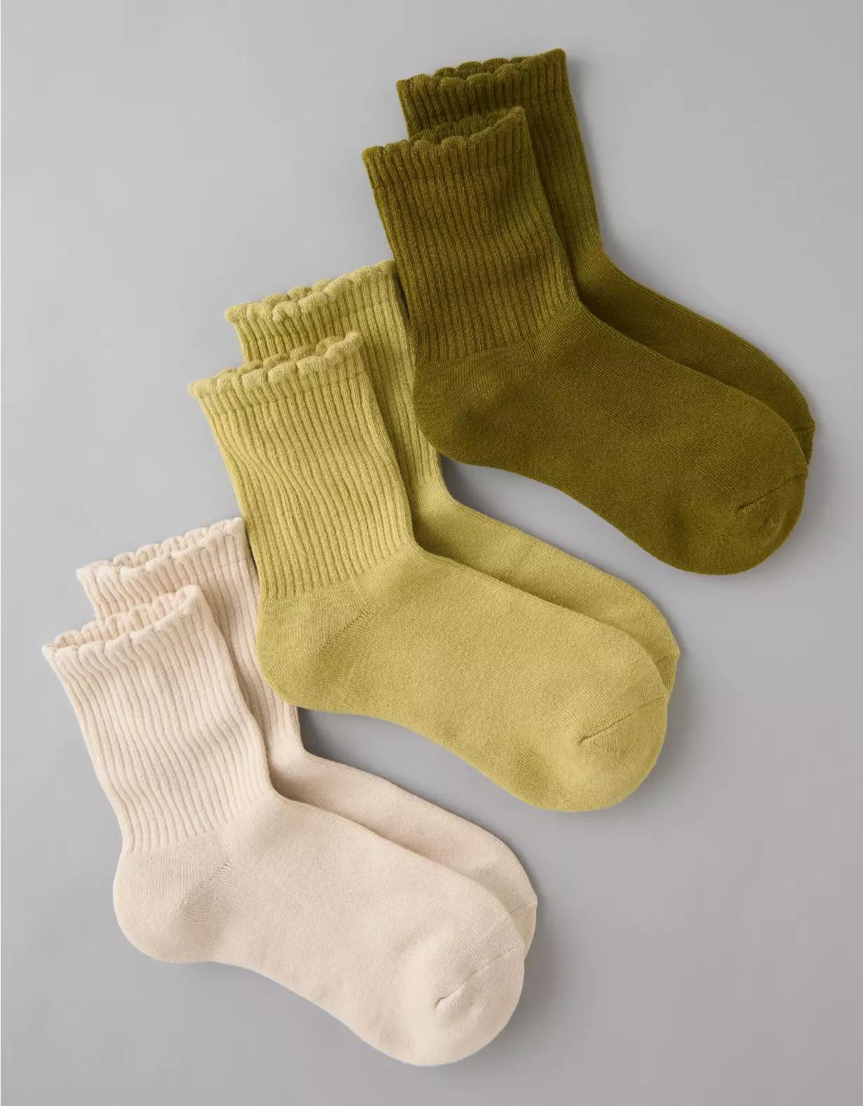 AE Scalloped Cropped Crew Socks 3-Pack Product Image