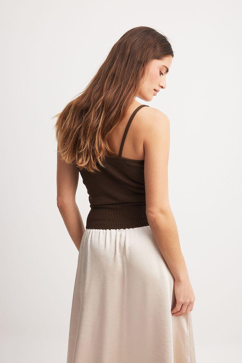 Fine Knitted Heartshape Top Product Image