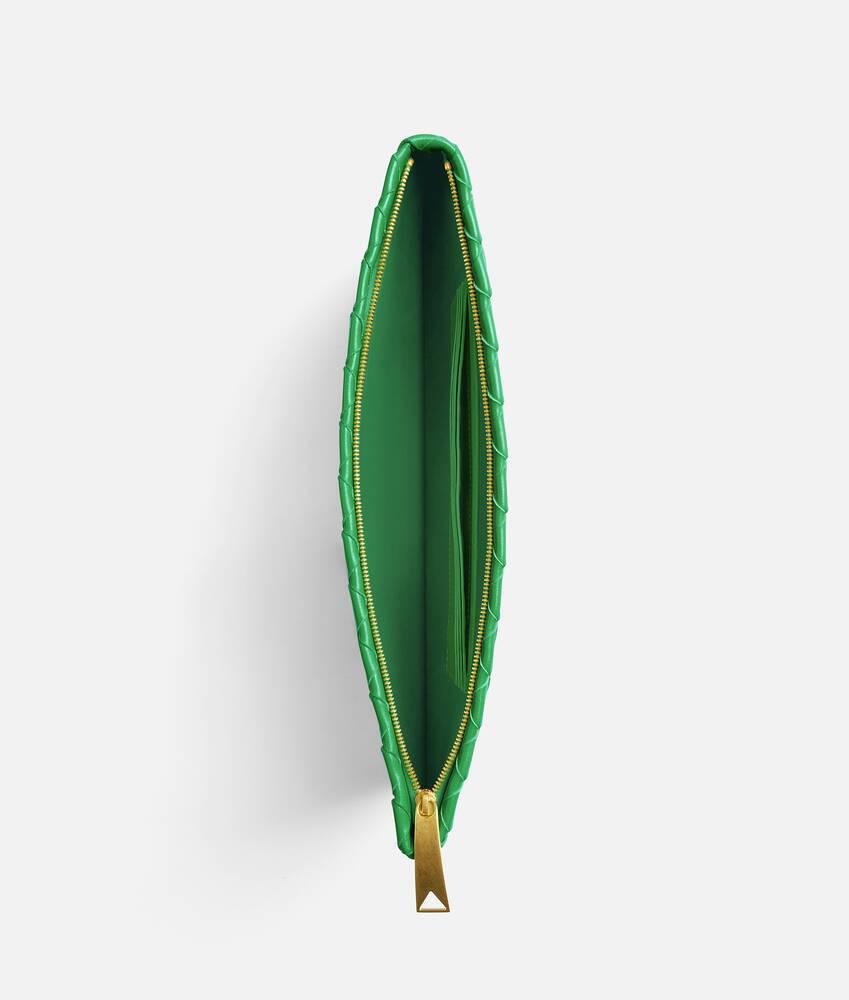 Women's Intrecciato Medium Flat Pouch in Parakeet Product Image