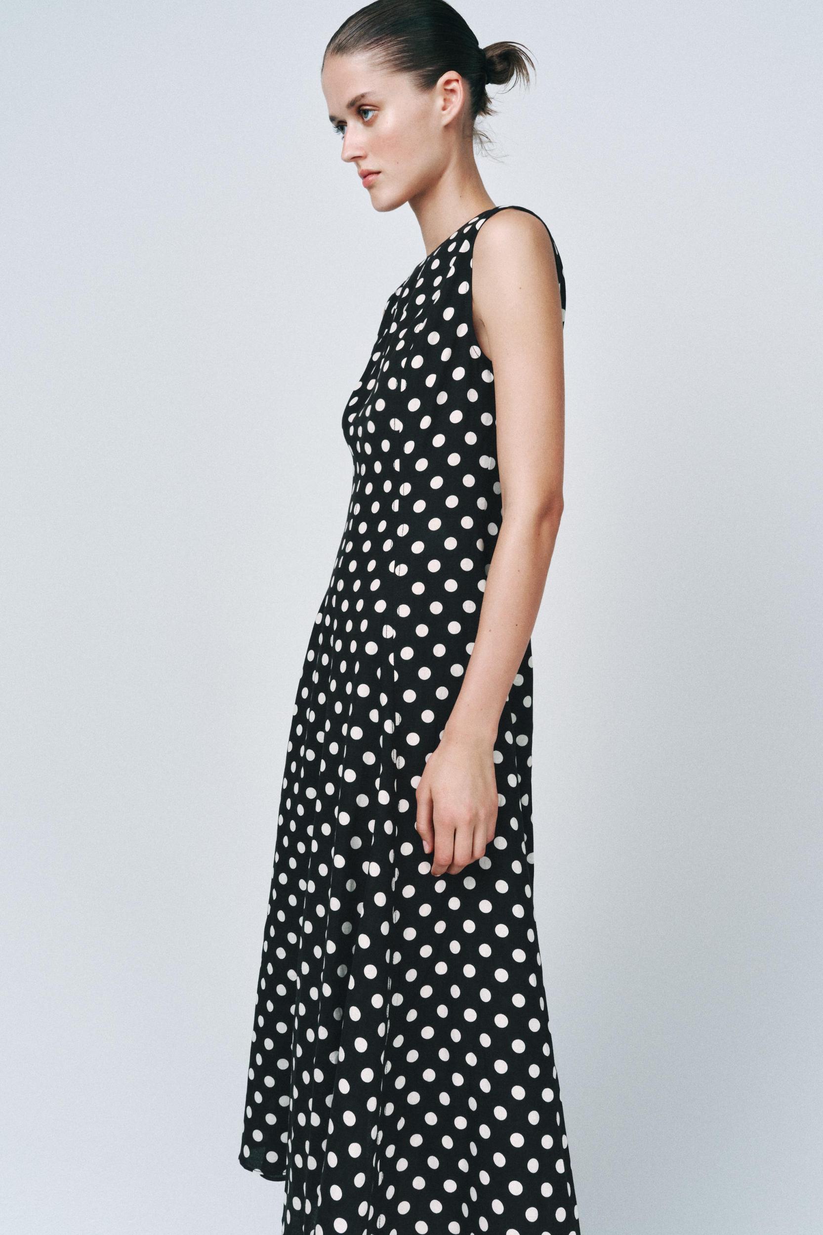 ZW COLLECTION SLEEVELESS MIDI DRESS Product Image