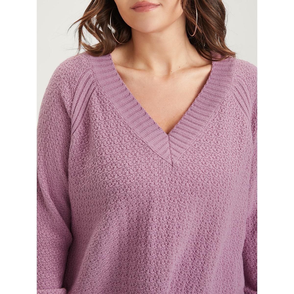 Plus Size Plain Solid Split Arc Hem V Neck Sweater DustyPink Women Casual Loose Long Sleeve V-neck Dailywear Pullovers BloomChic 18-20/2X Product Image