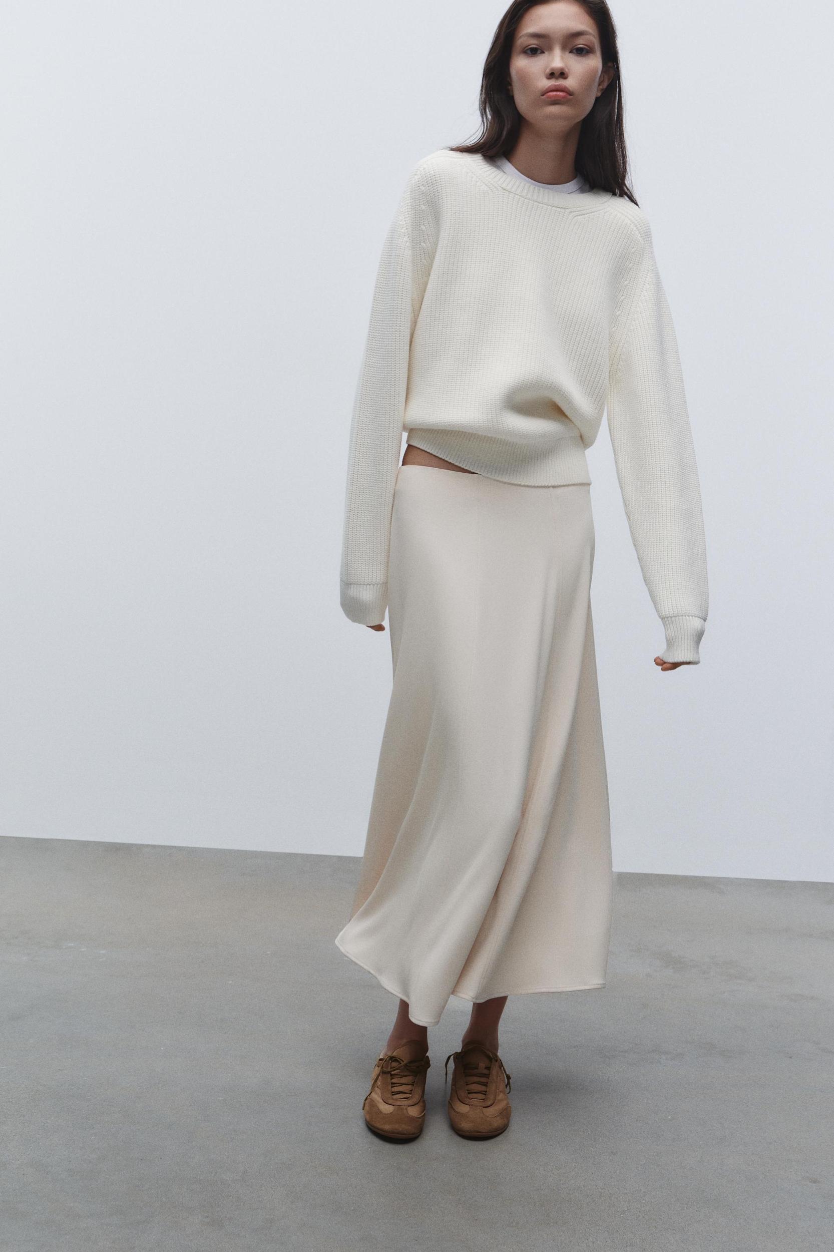 CREPE MIDI SKIRT Product Image