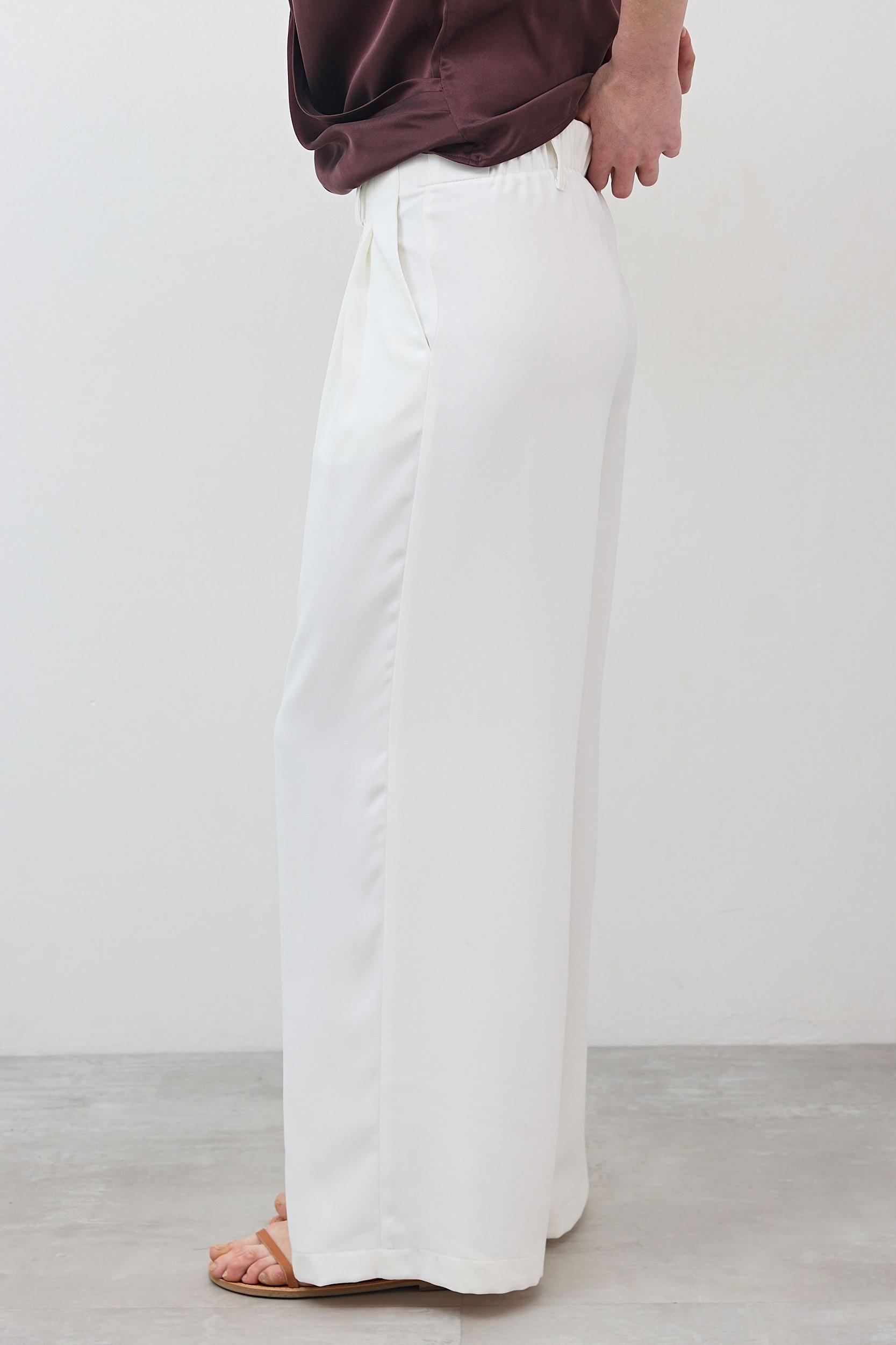 The Wide Leg Trouser Product Image