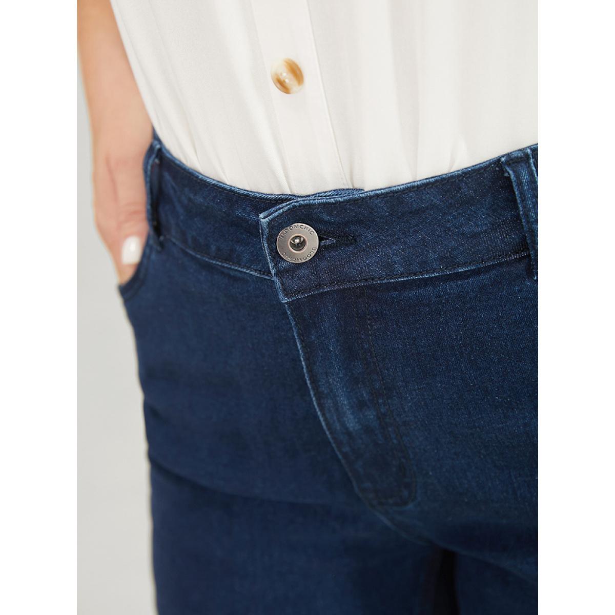 Plus Size Moderately Stretchy High Rise Knee Denim Shorts Women Midnight Elegant Plain Medium stretch Side seam pocket Jeans BloomChic 12/L Product Image