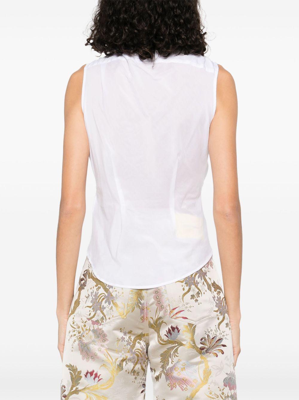 sleeveless shirt Product Image