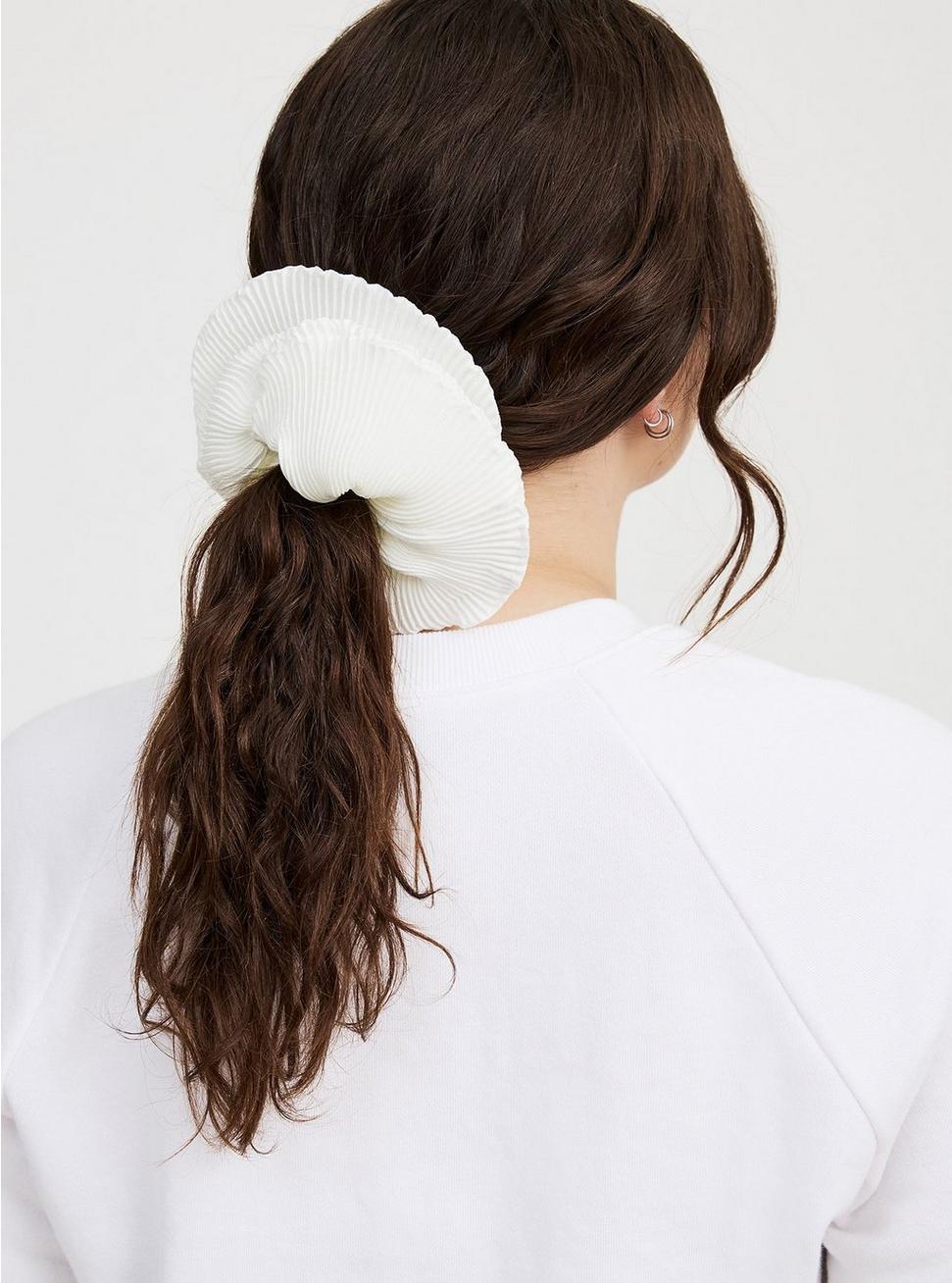 Oversized Scrunchie Set Product Image