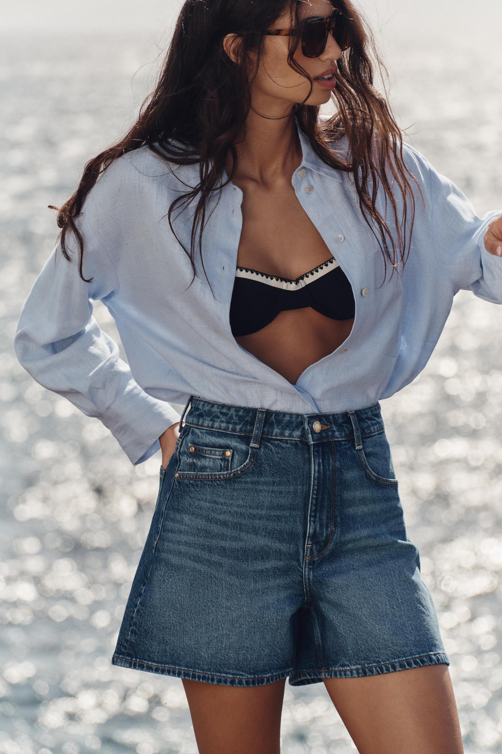 Z1975 HIGH-WAISTED MOM FIT SHORTS Product Image