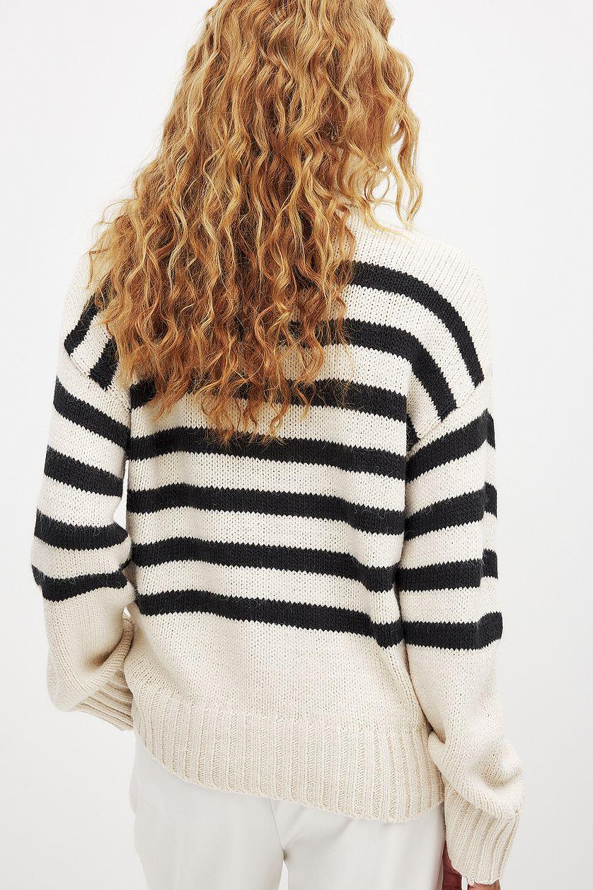 Turtle Neck Knitted Striped Sweater Black Product Image