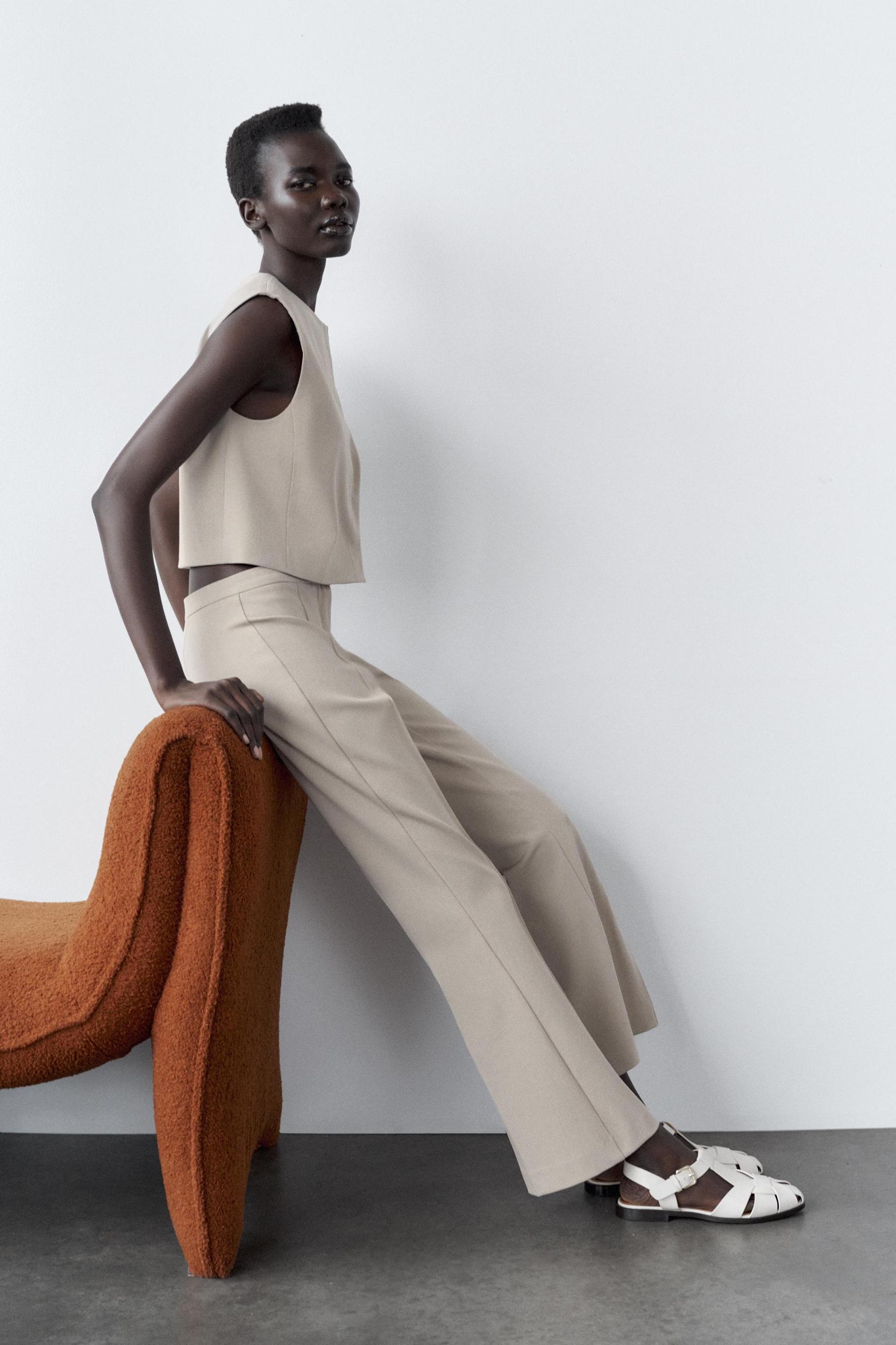 RIB DETAIL FLARE PANTS Product Image