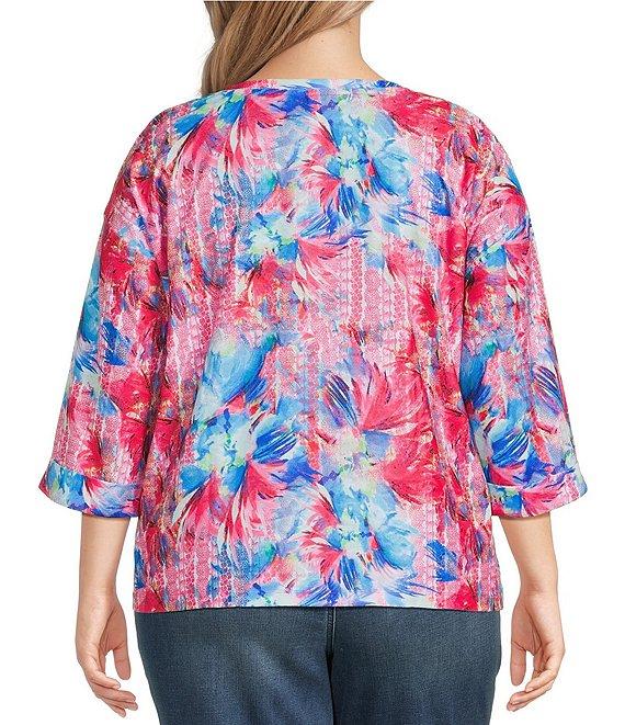 Leo & Nicole Textured Painterly Wow Print Boat Neck 3/4 Sleeve Top Product Image