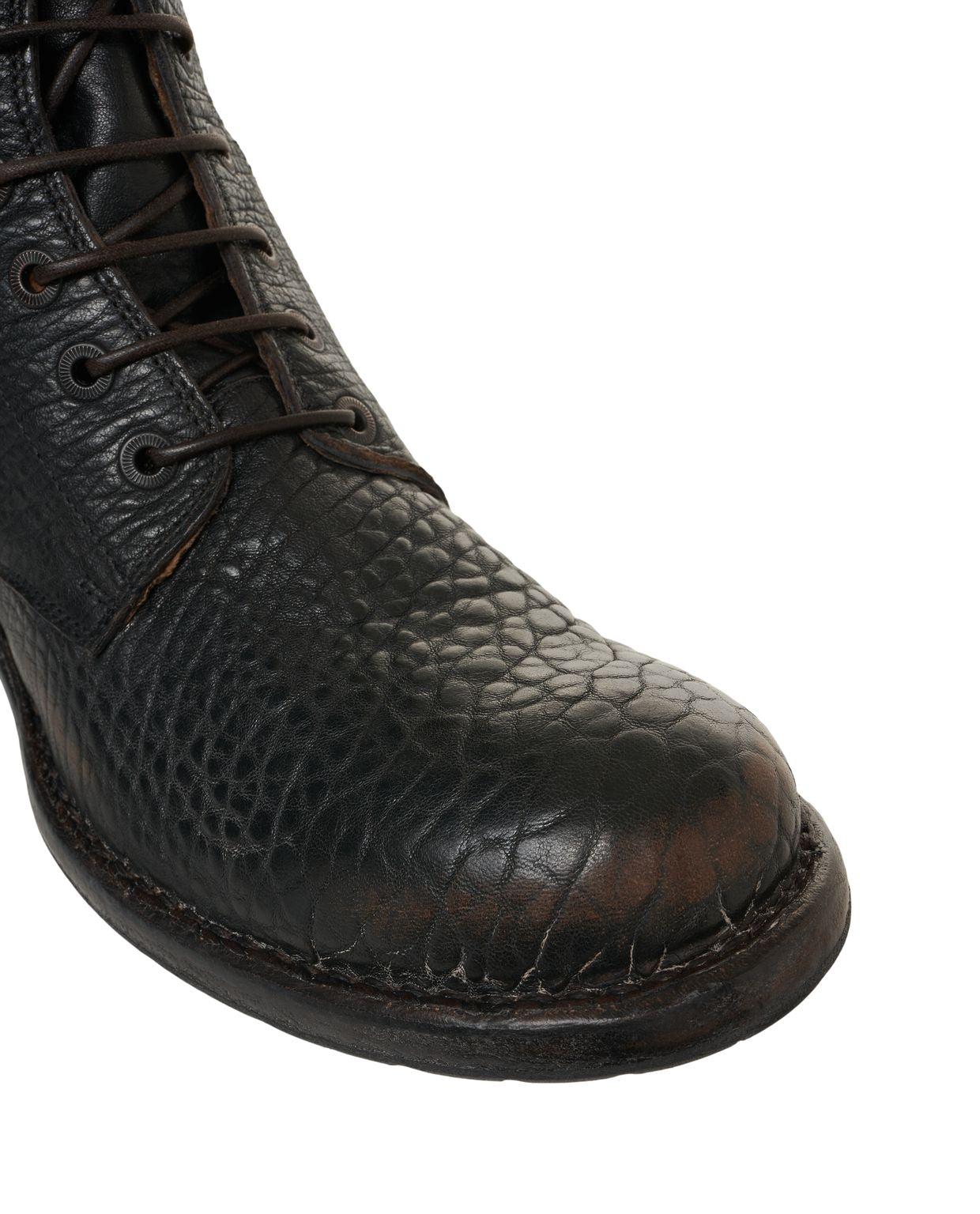 Boots in grained leather Product Image