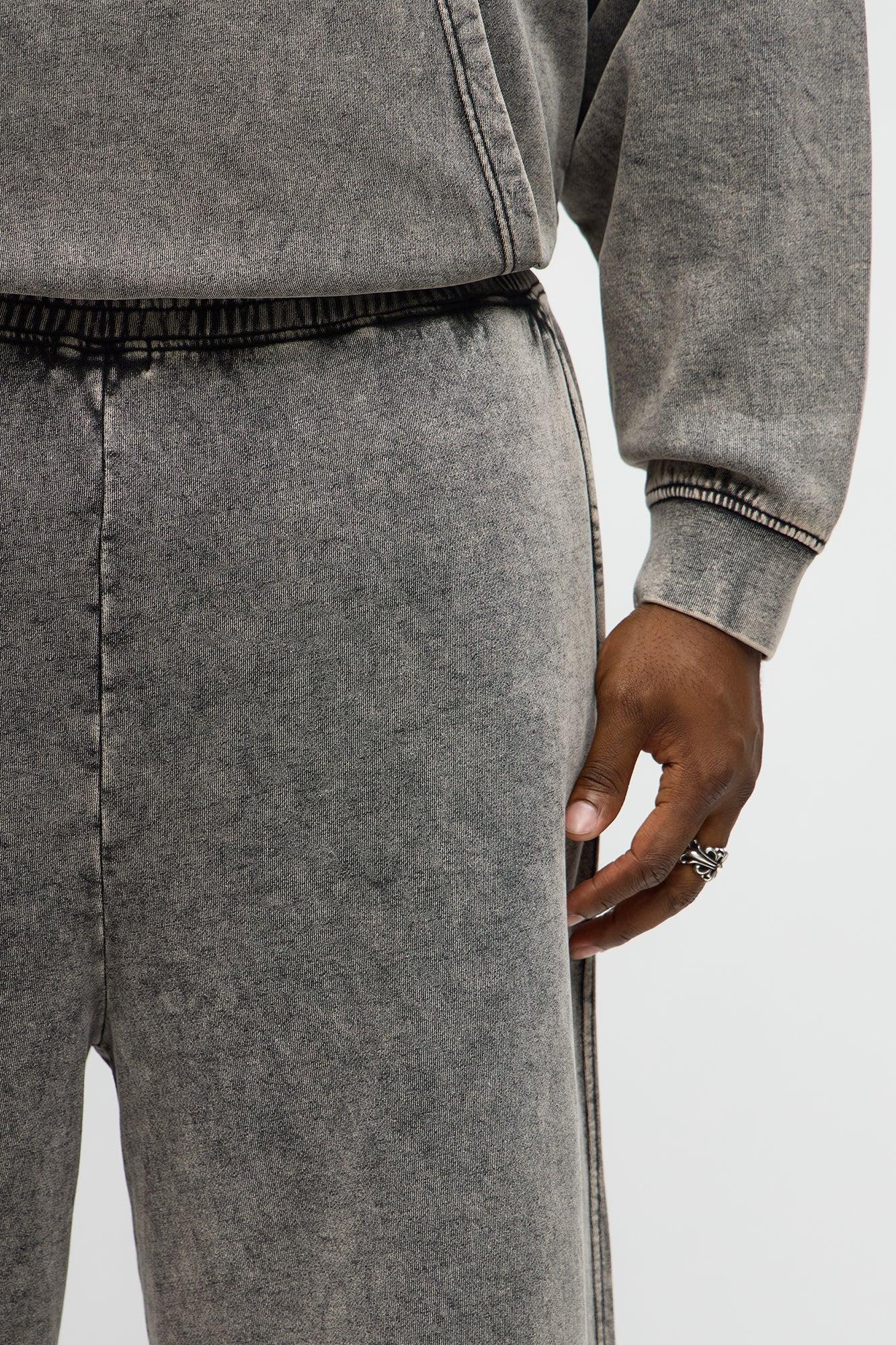 Can't Fade Me Sweatpant - Grey Male Product Image