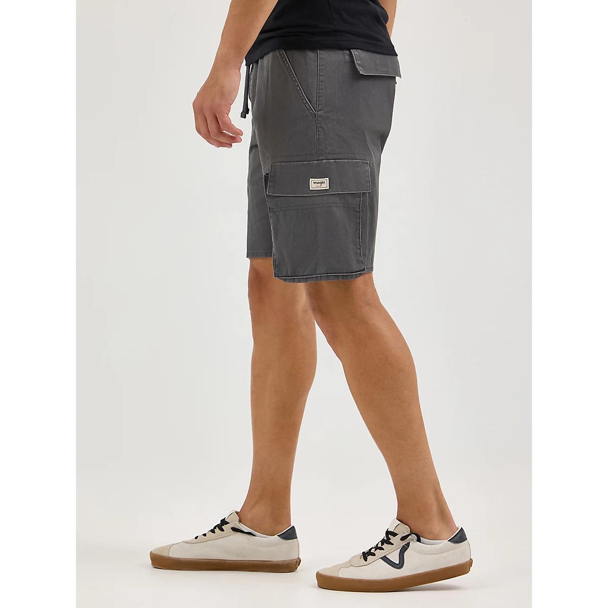 Men's Cargo Twill Short in Pine Product Image